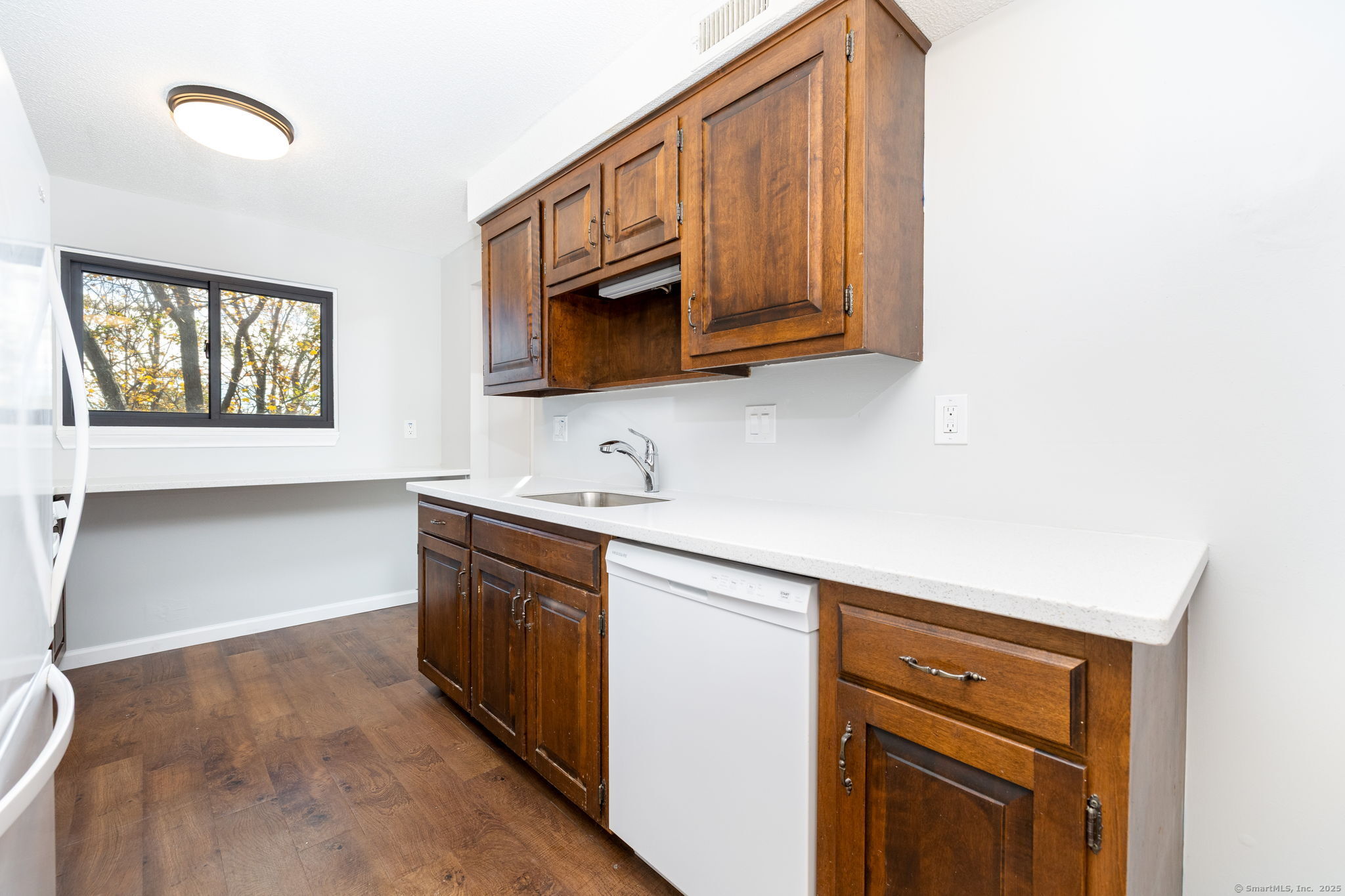 29 Harbour Village D