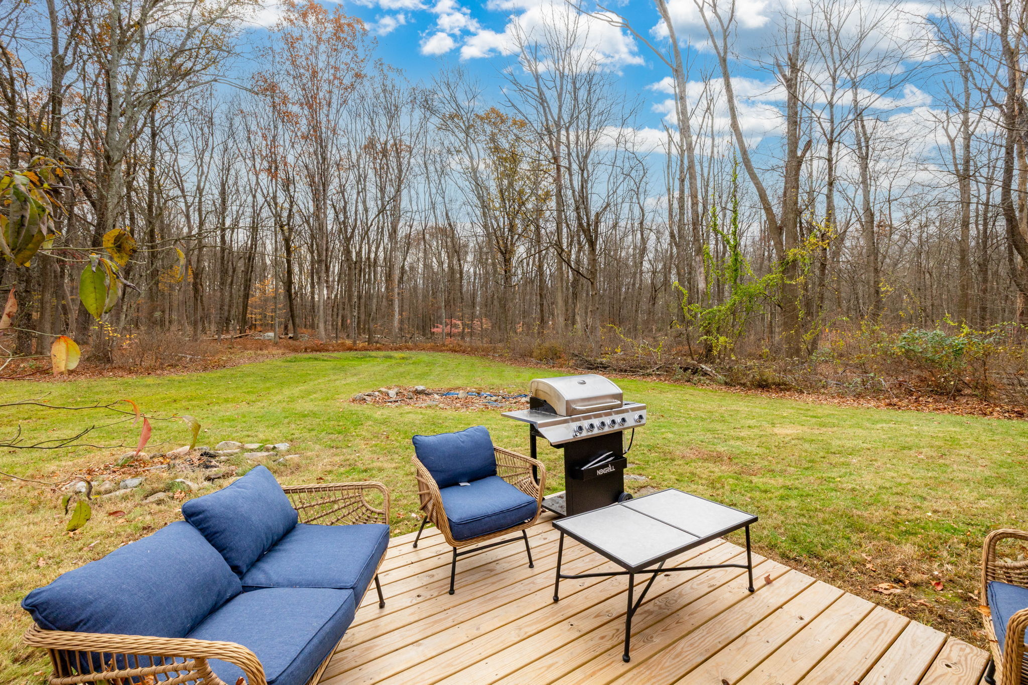 9 Storrs Heights Road