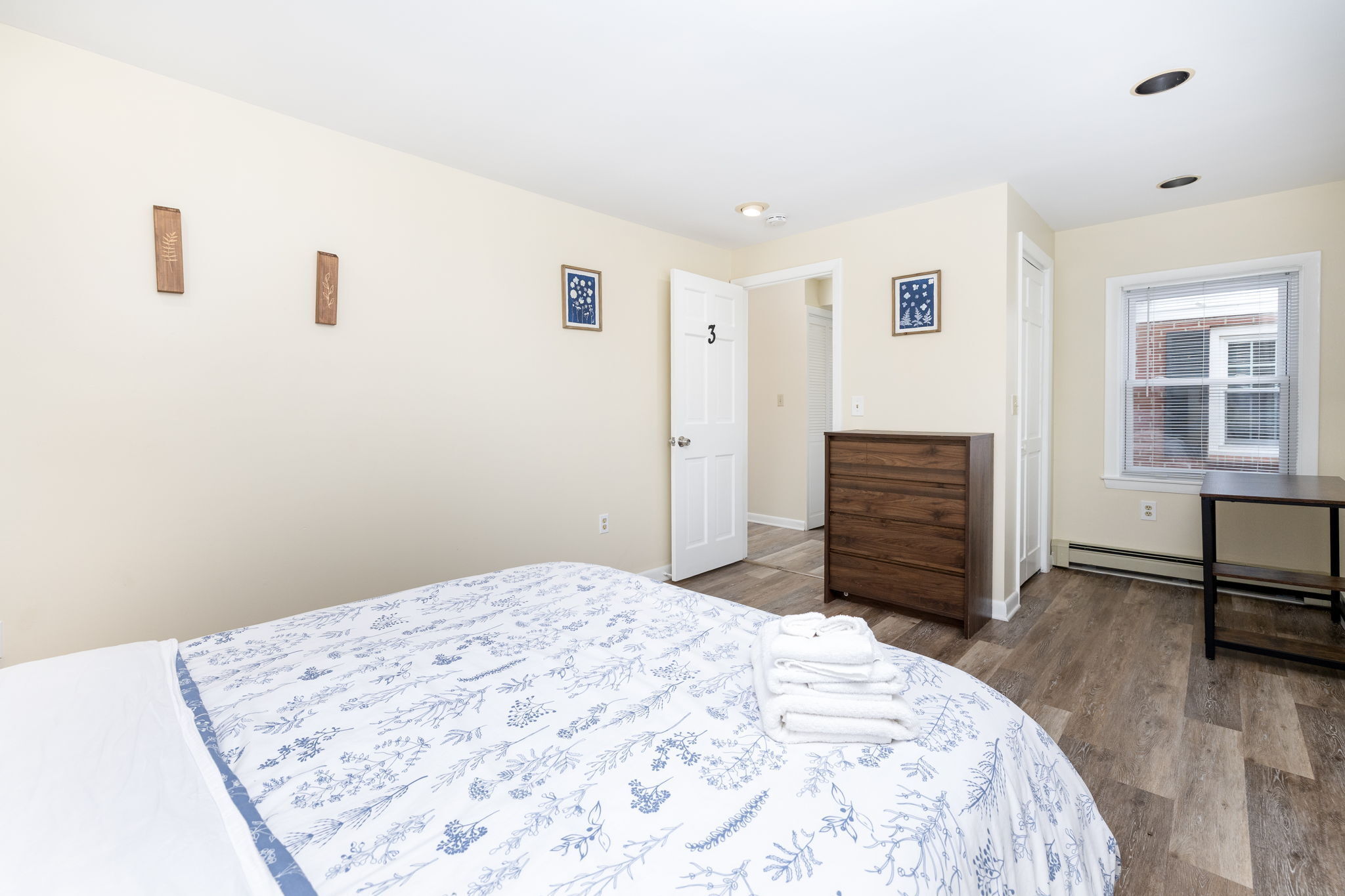 9 Storrs Heights Road