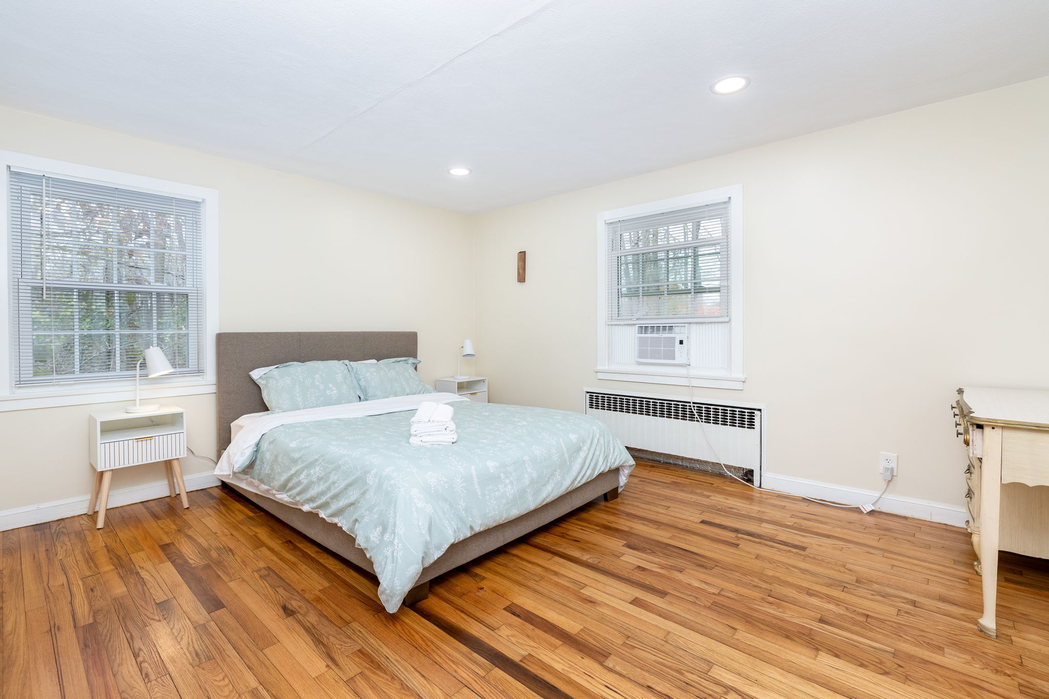 9 Storrs Heights Road