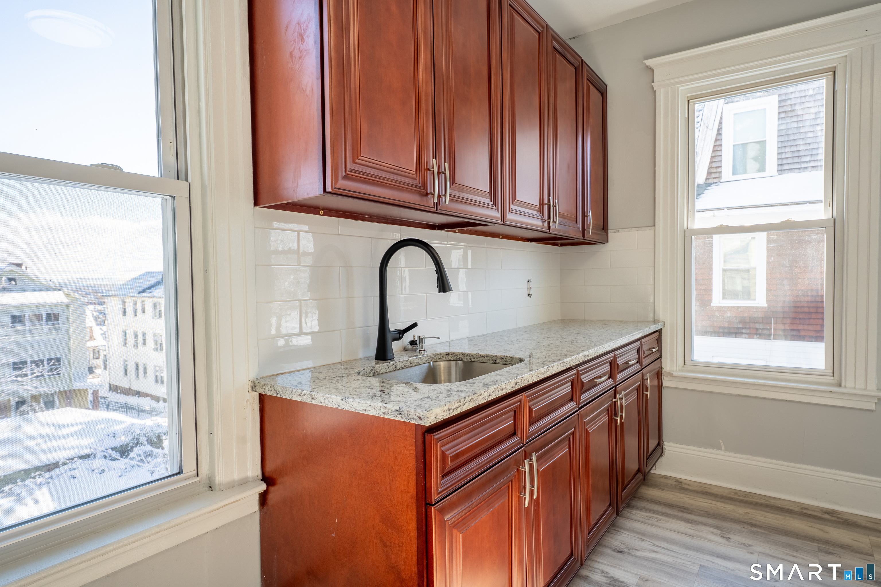 94 Fairfield Avenue 2nd Floor
