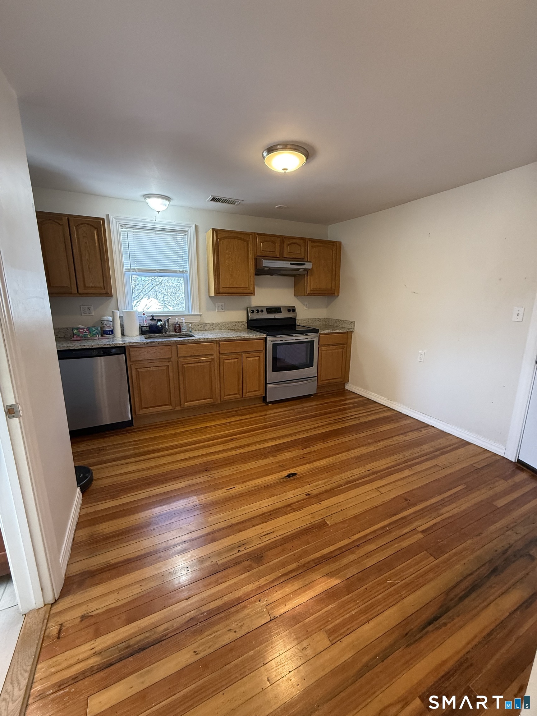 151 Quaker Lane South 3rd Floor