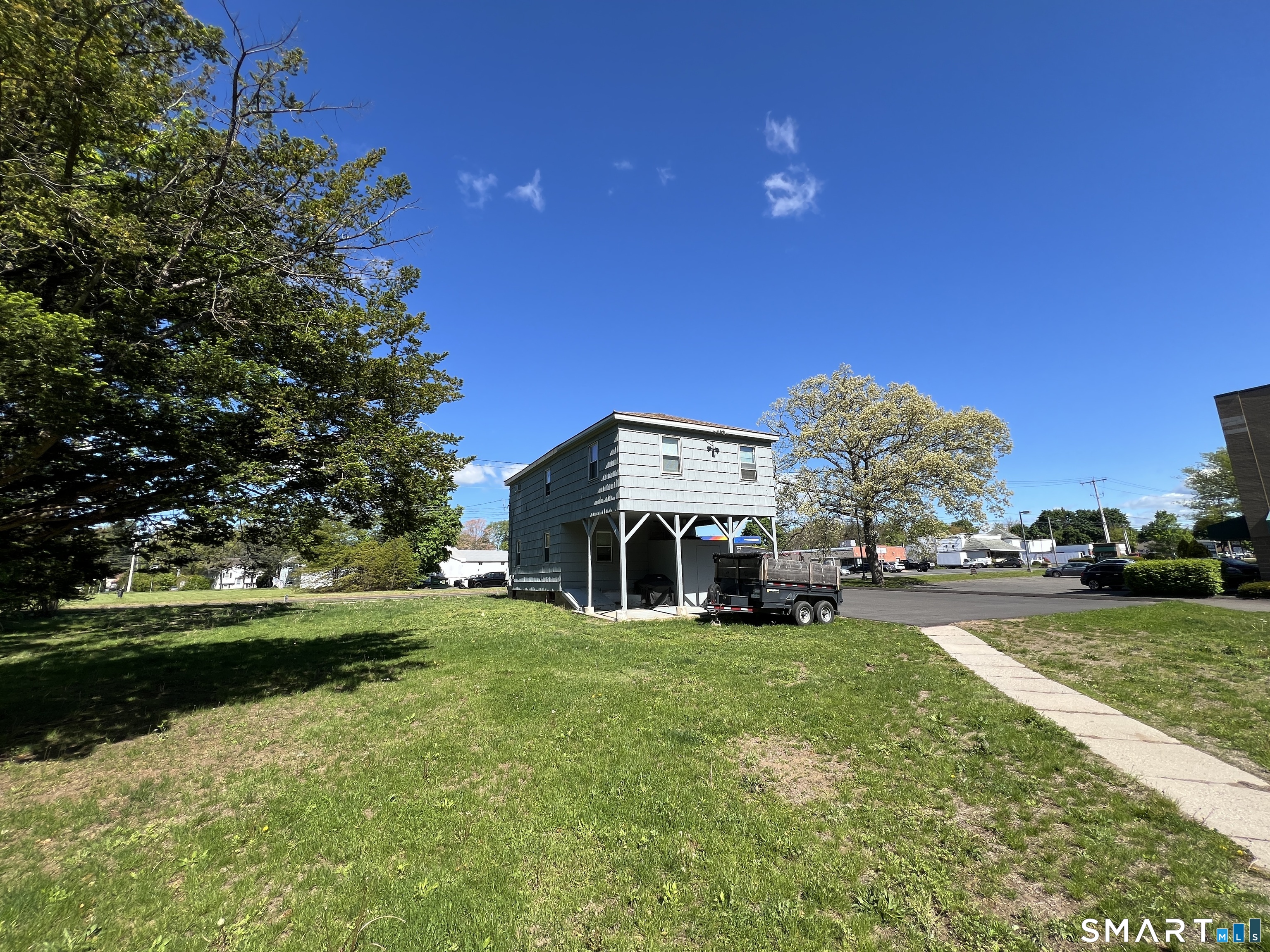 270R East Street