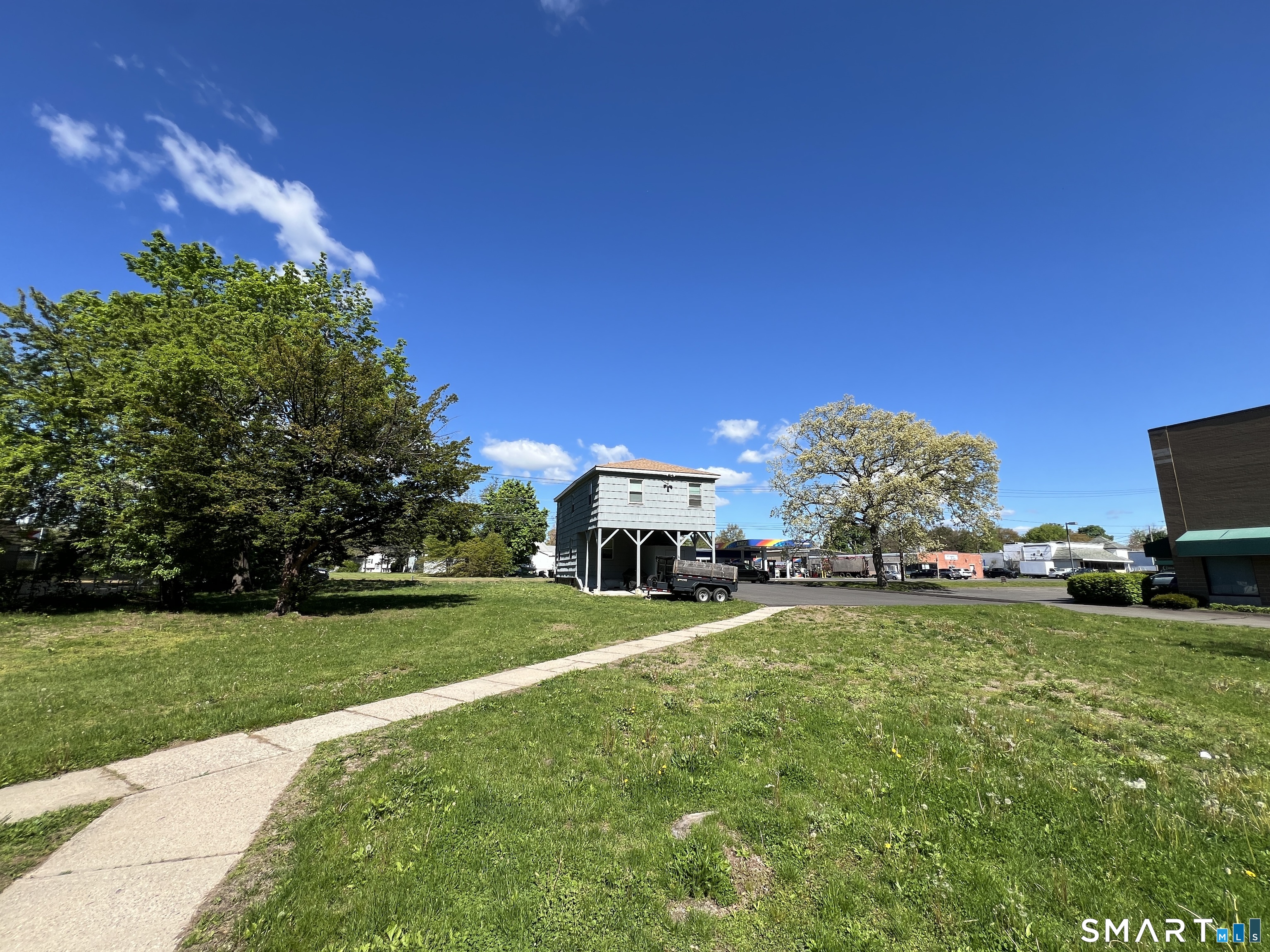 270R East Street