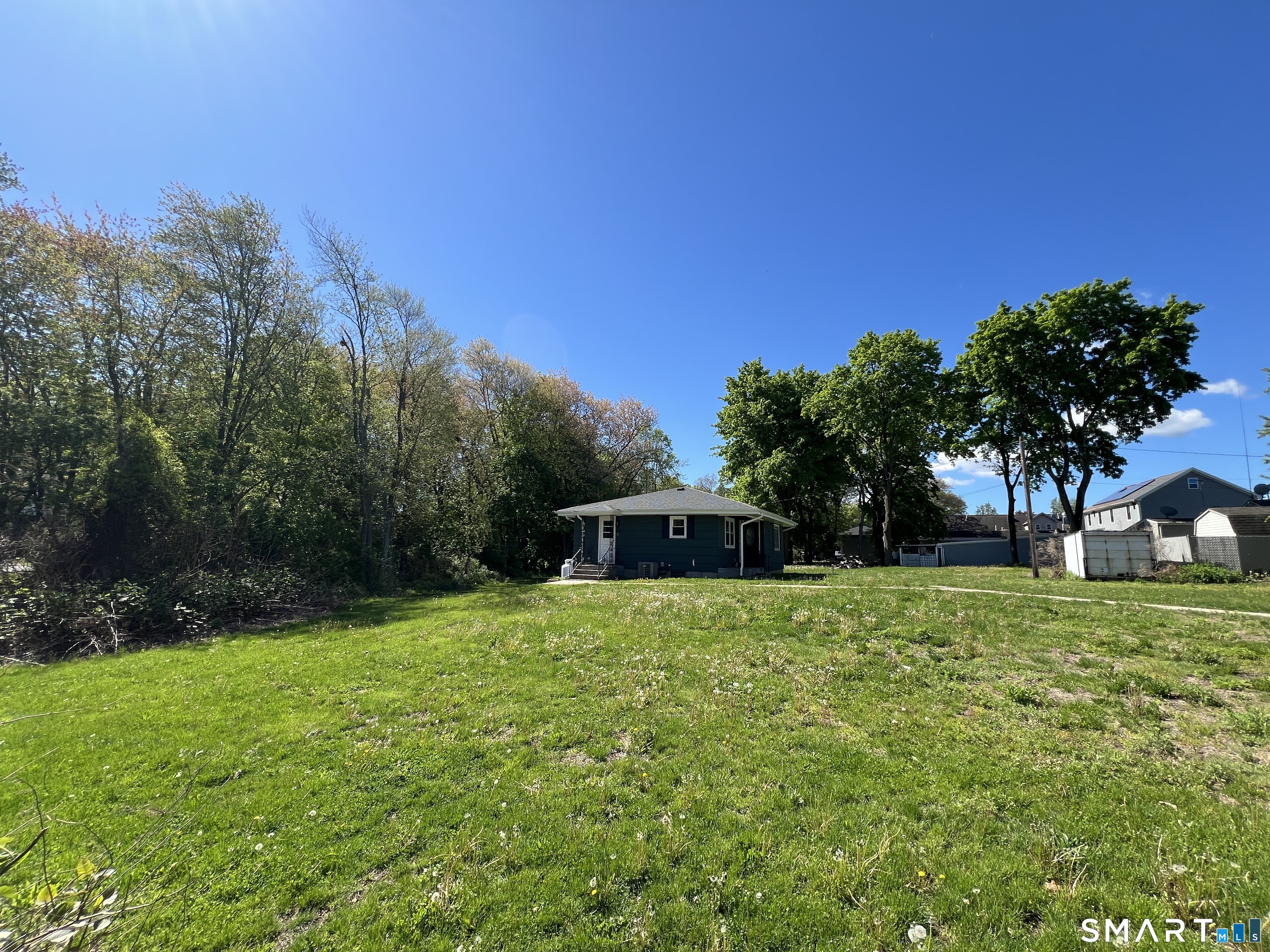 270R East Street