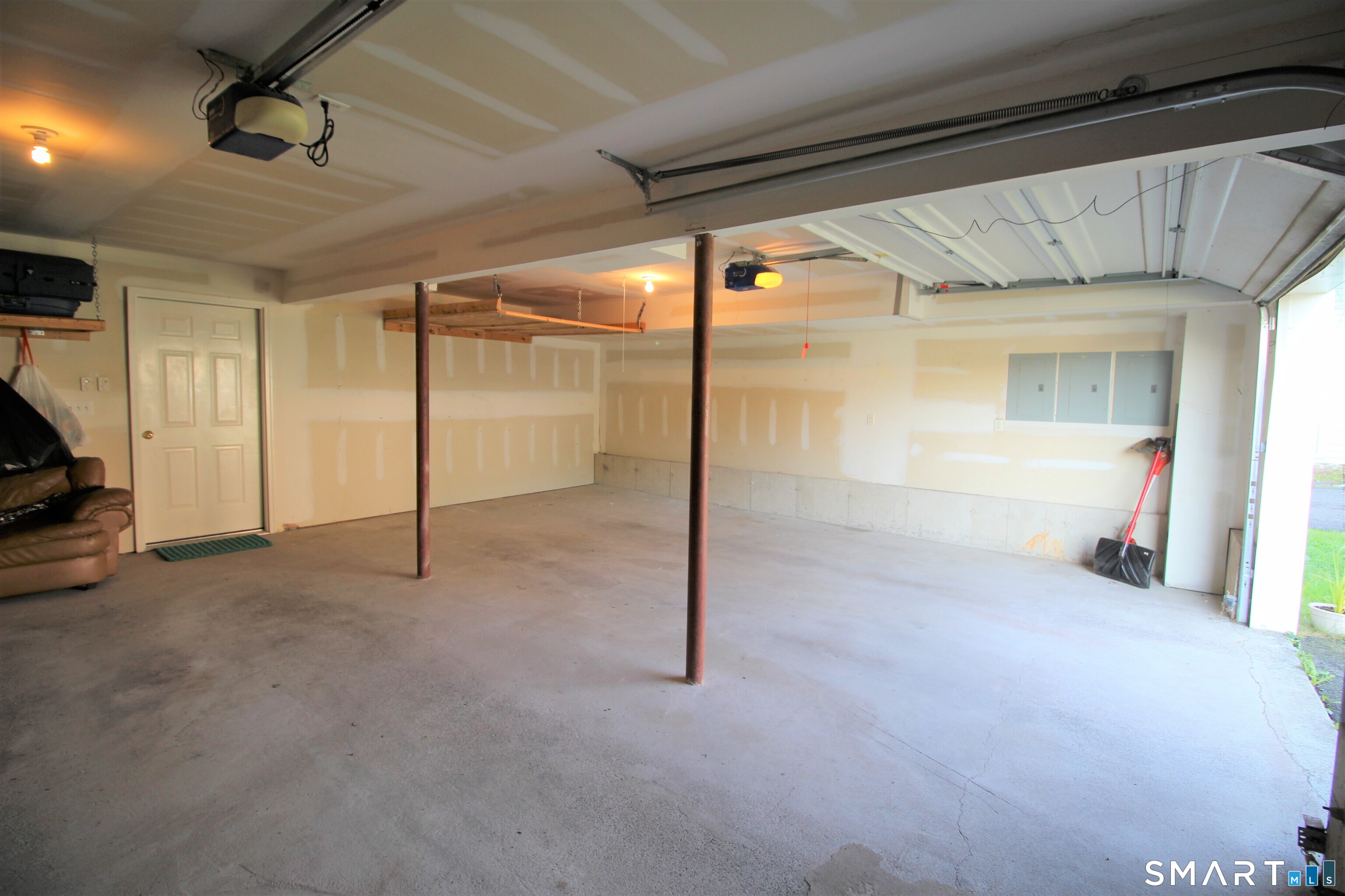 125 Thorniley Street 1st Floor