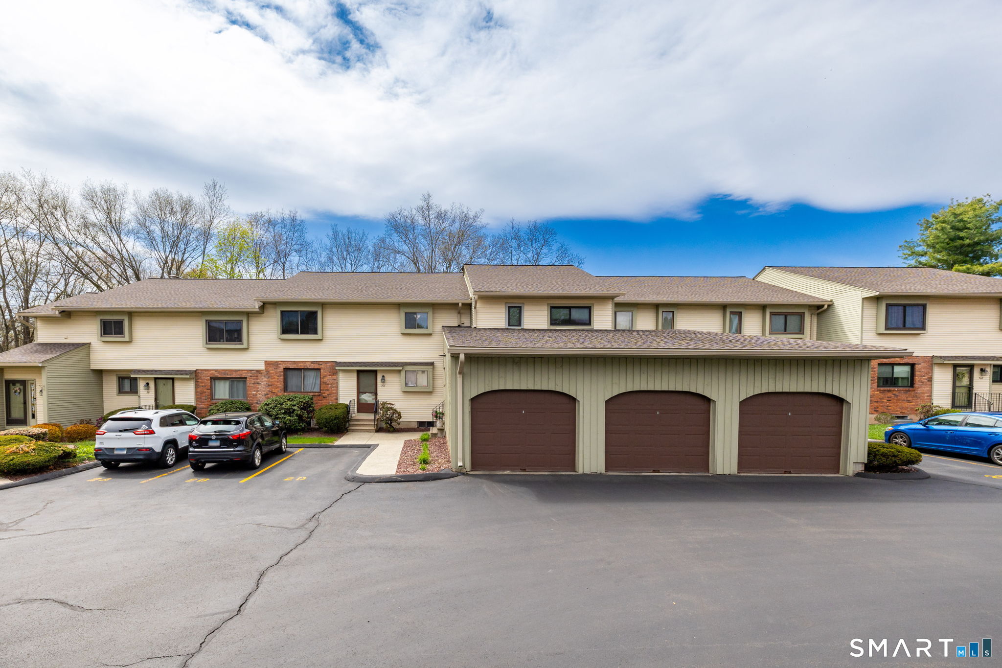 204 Summer Hill Drive 204
