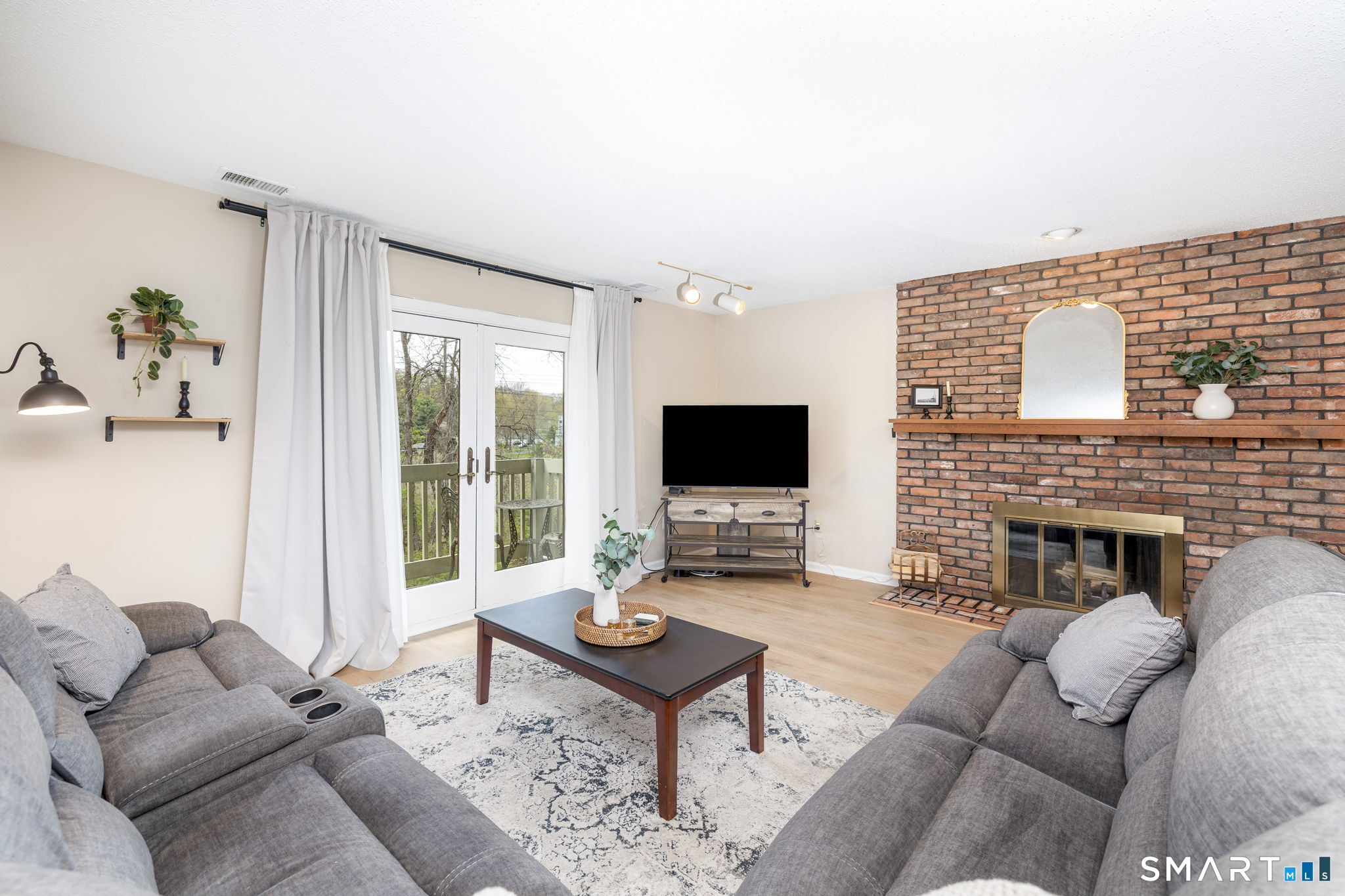 204 Summer Hill Drive 204