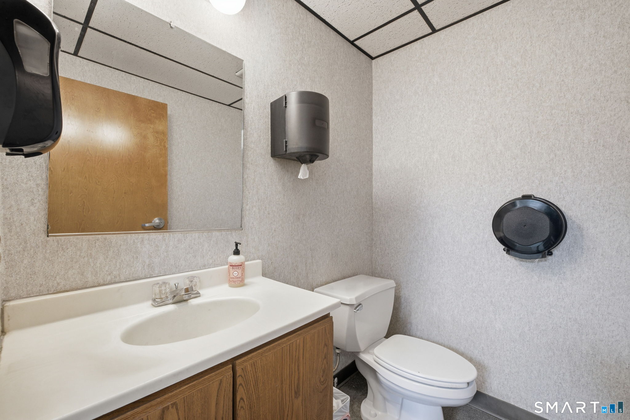 160 Oak Street 1H