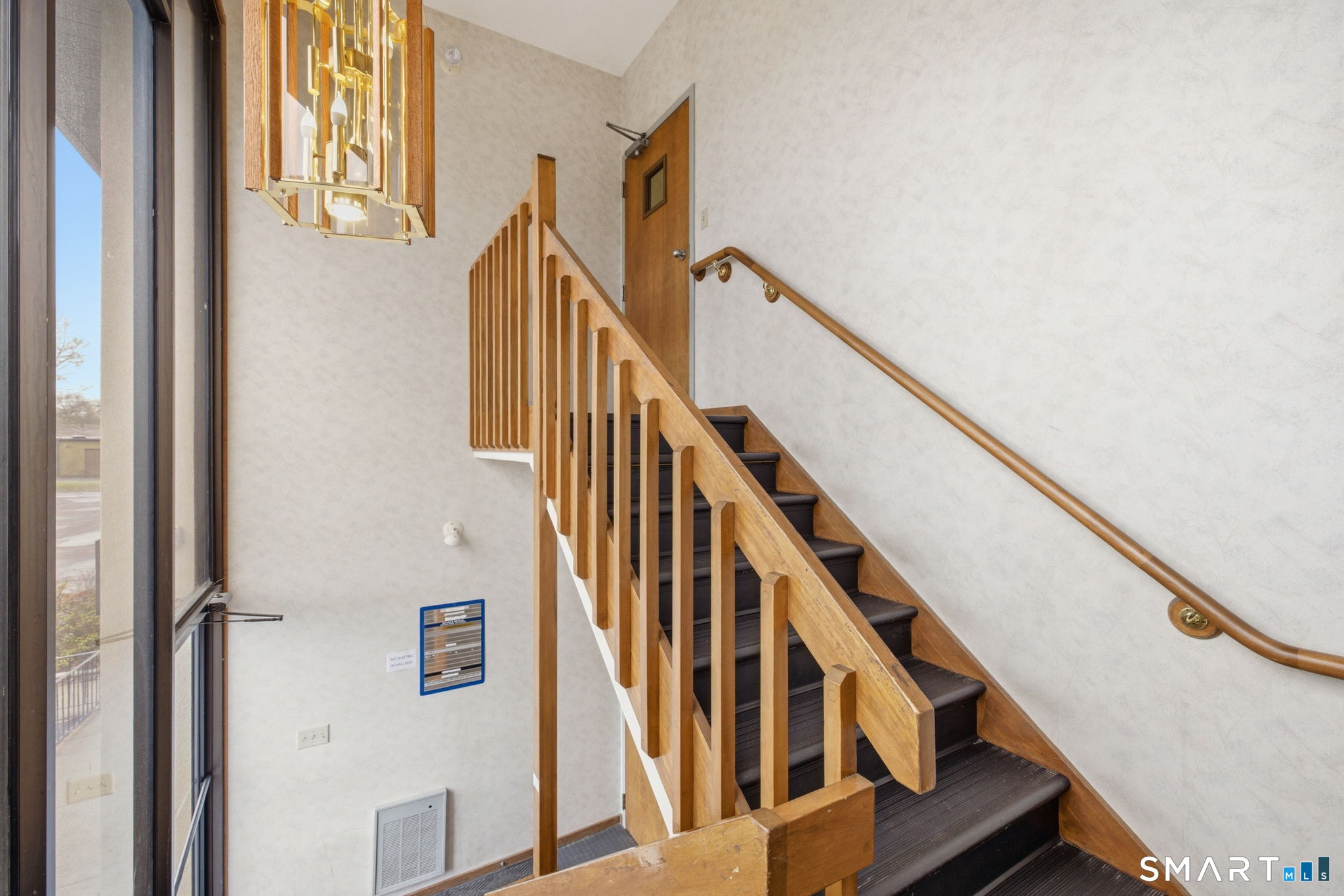 160 Oak Street 1H
