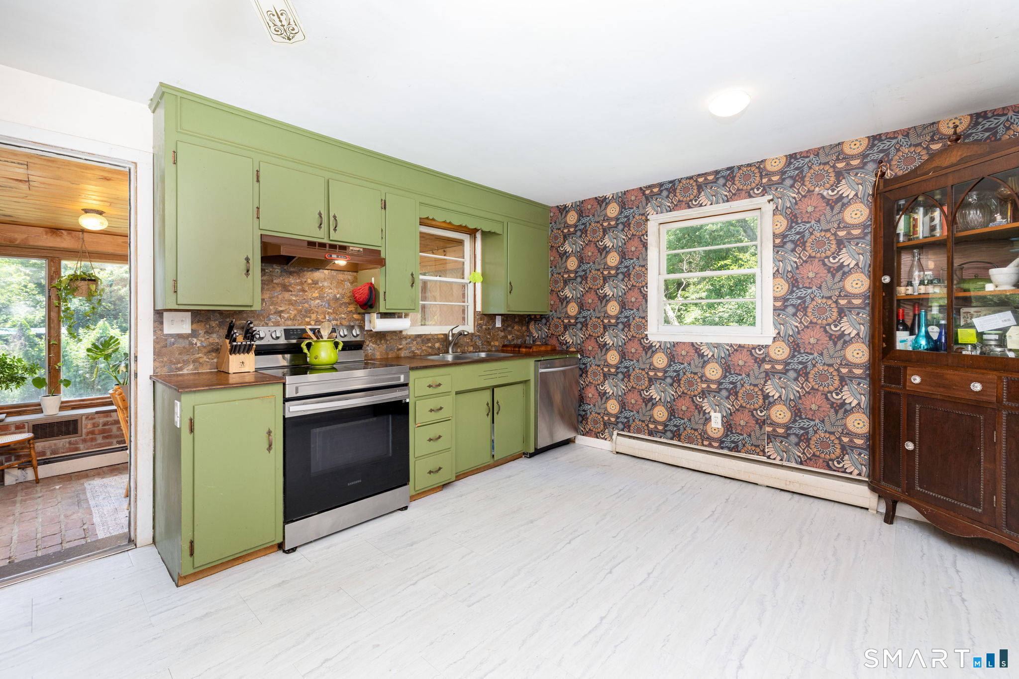 31 Ford Avenue