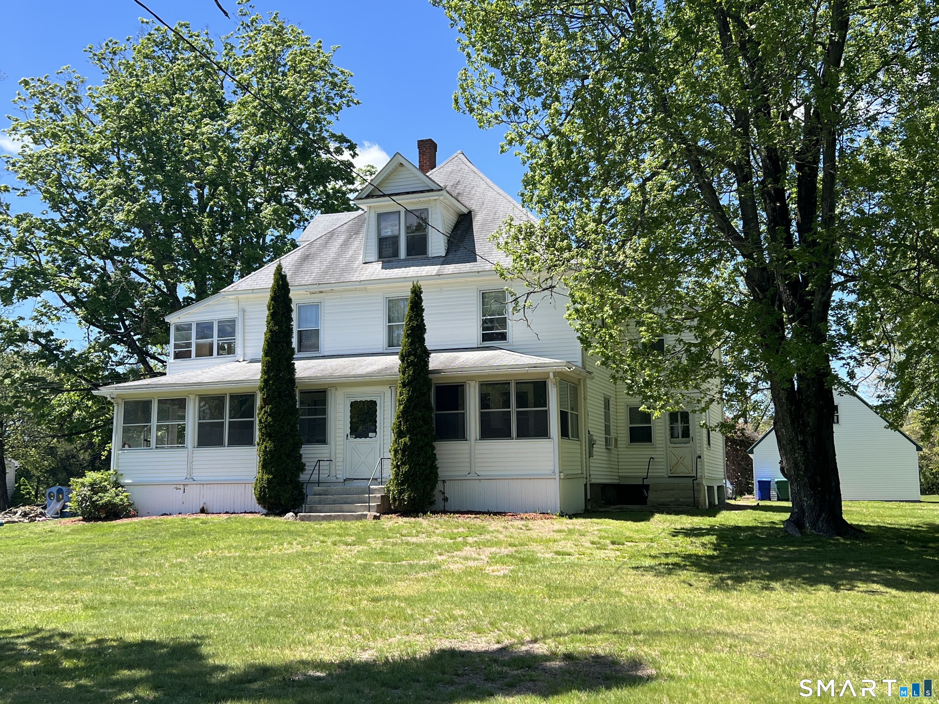257 Tunxis Avenue