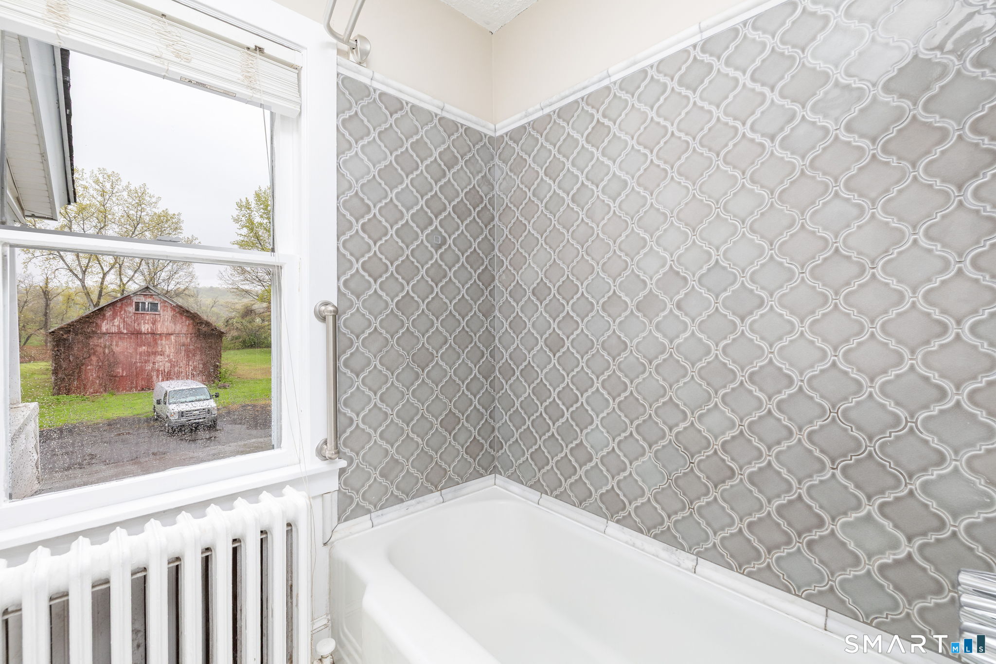 257 Tunxis Avenue