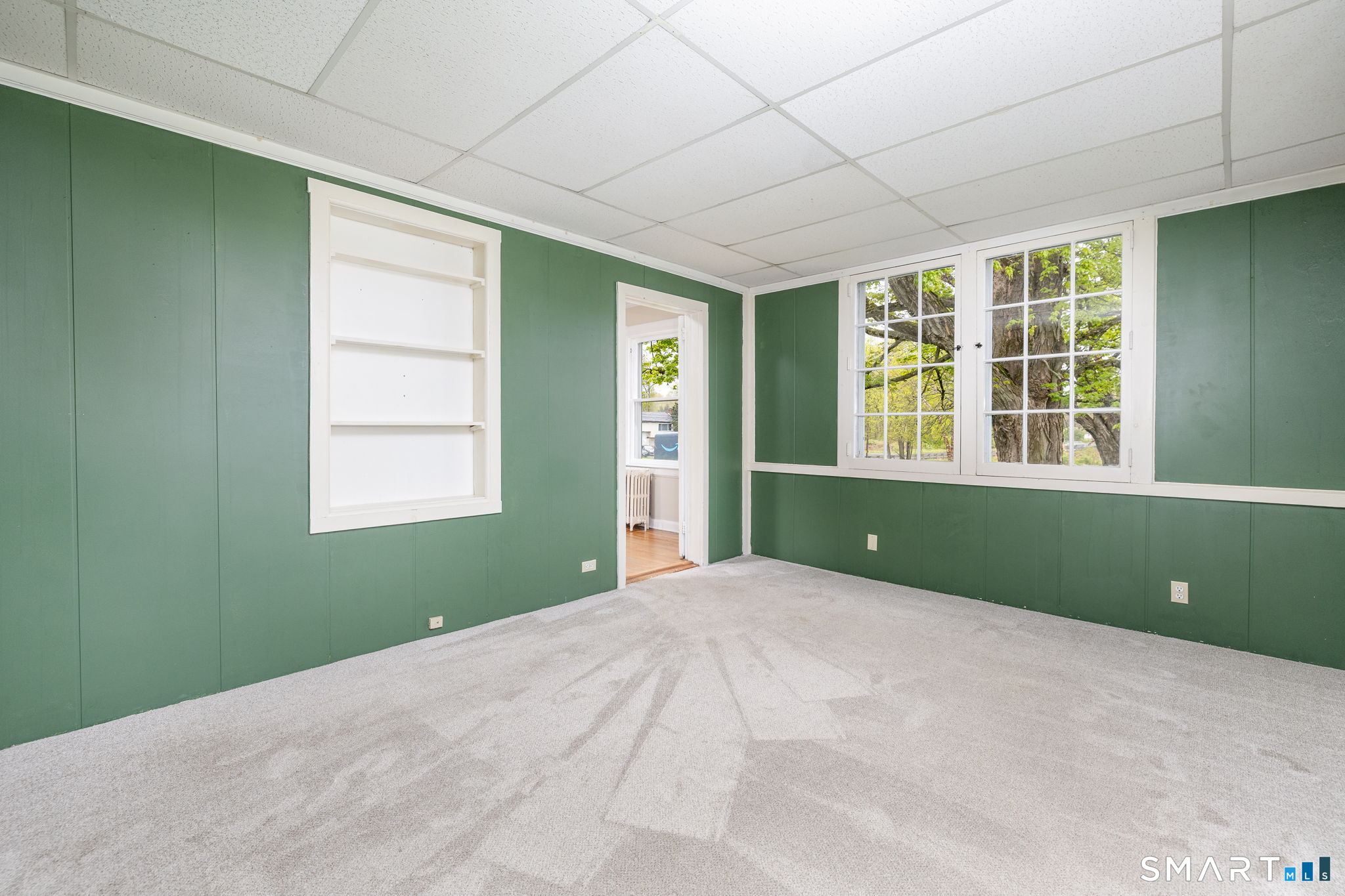 257 Tunxis Avenue