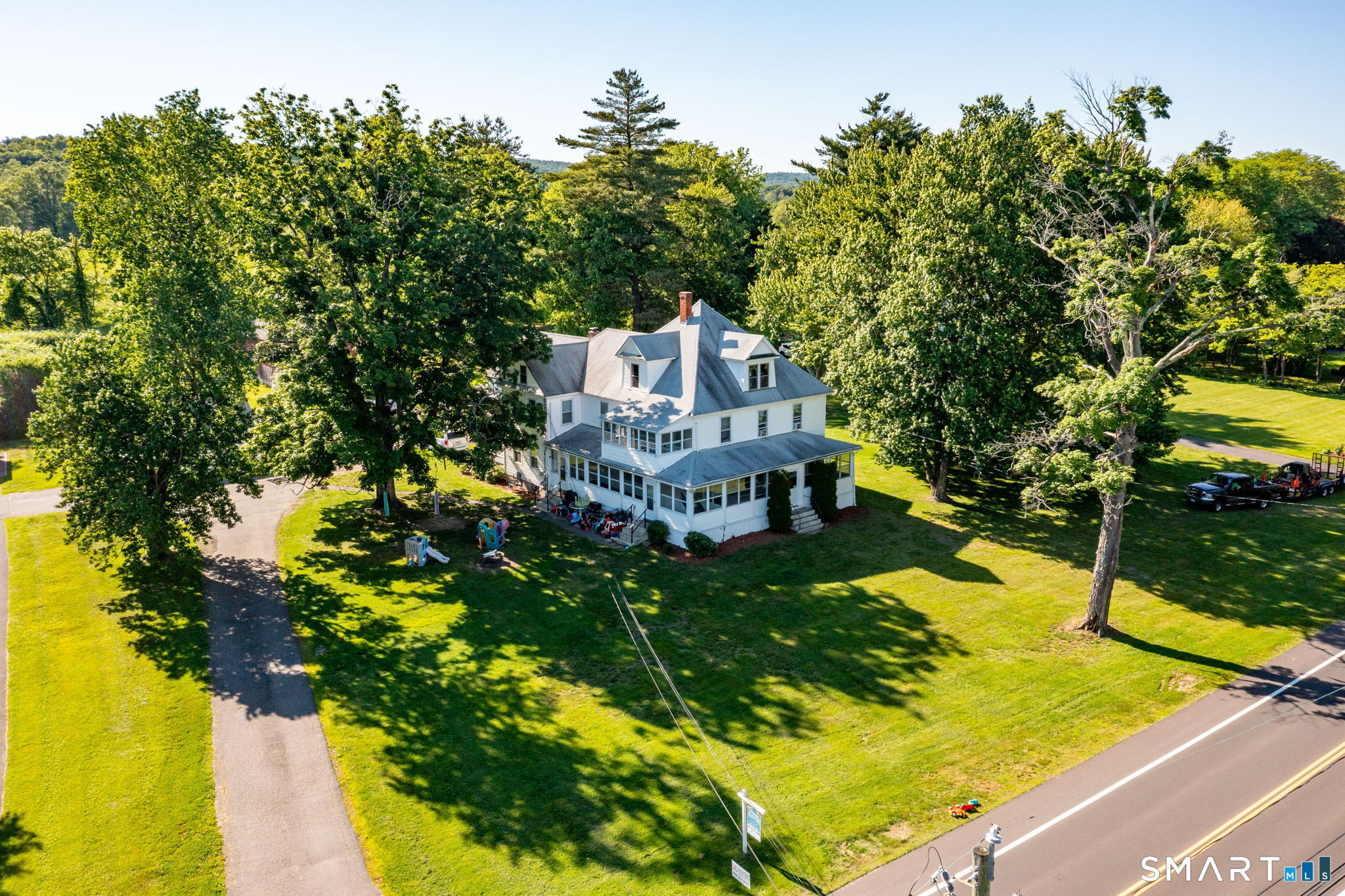 257 Tunxis Avenue