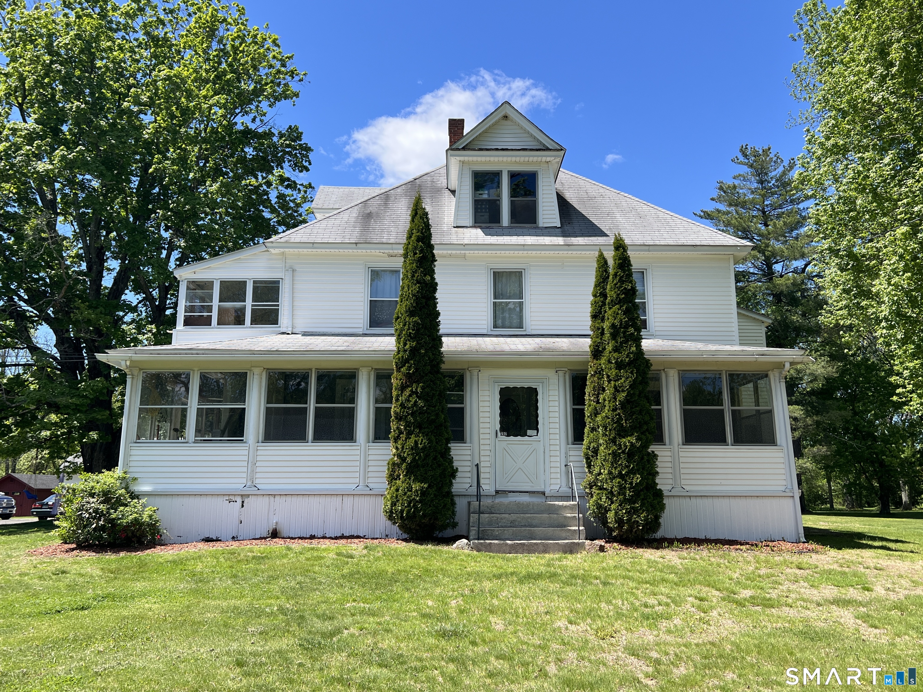 257 Tunxis Avenue