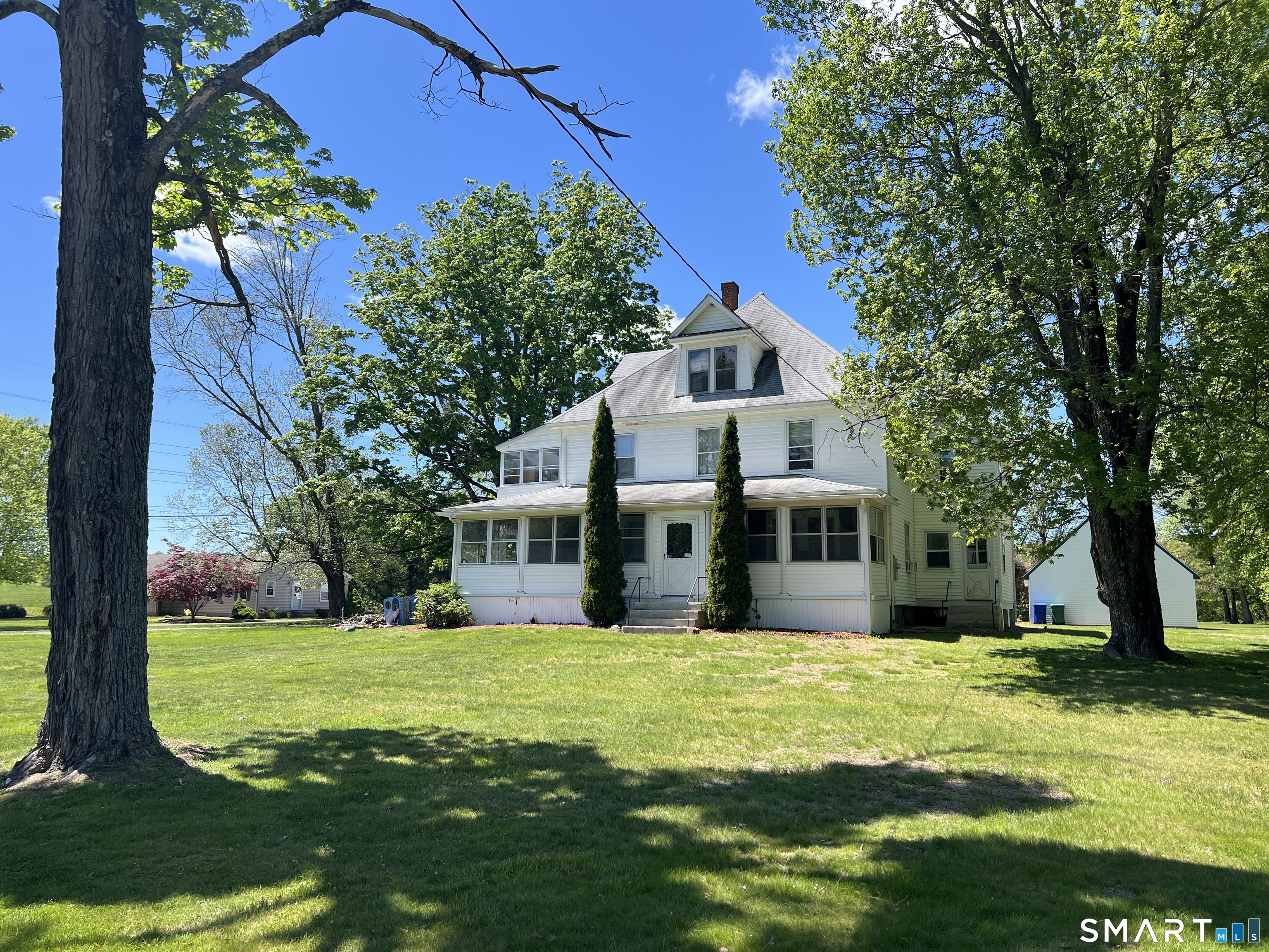 257 Tunxis Avenue