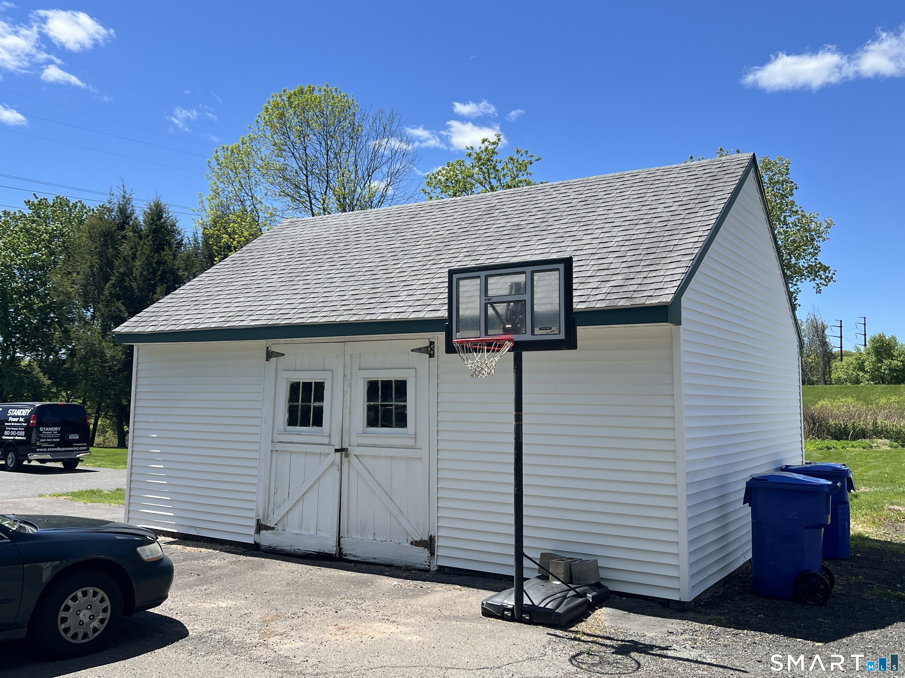 257 Tunxis Avenue
