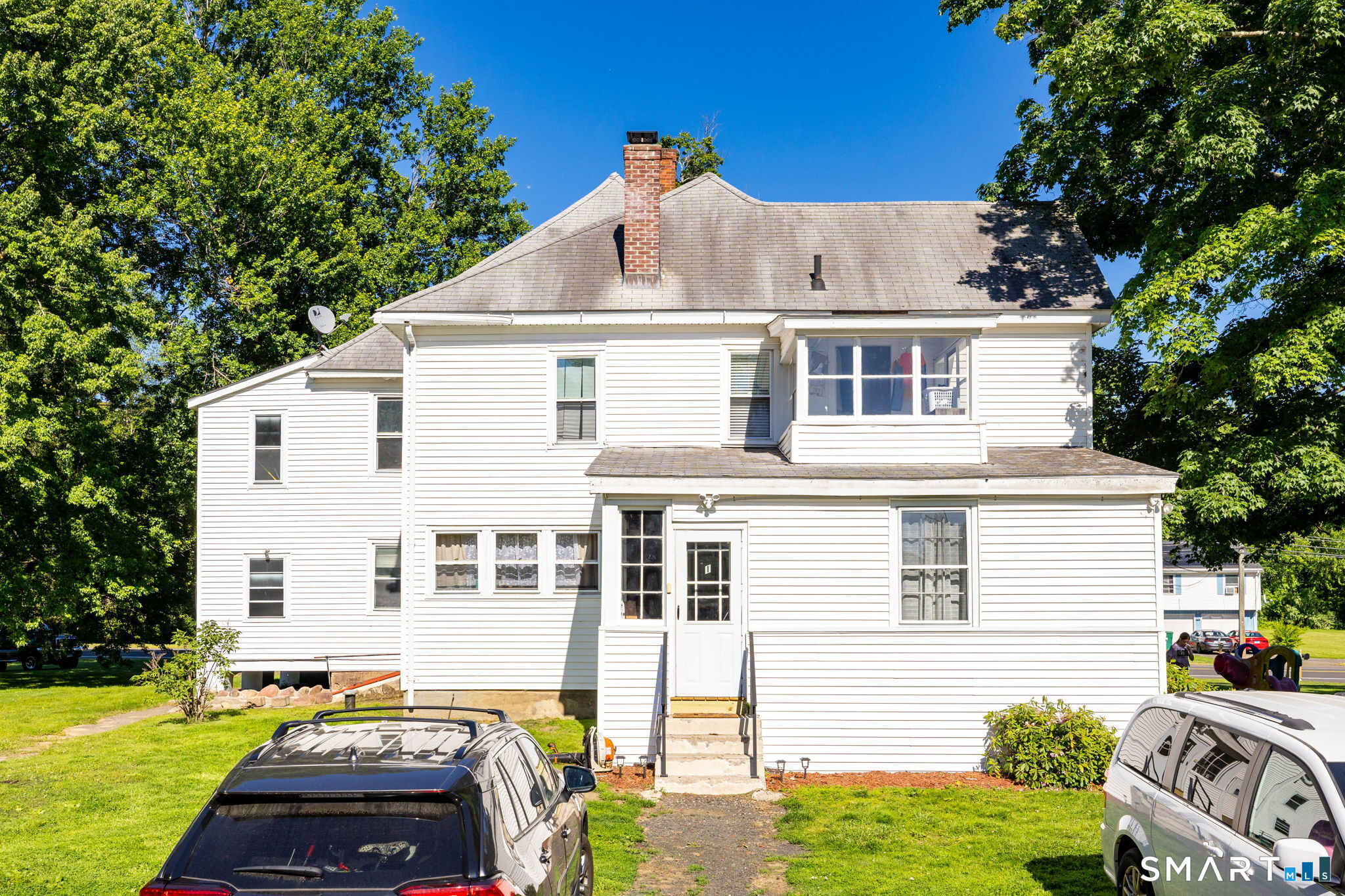 257 Tunxis Avenue