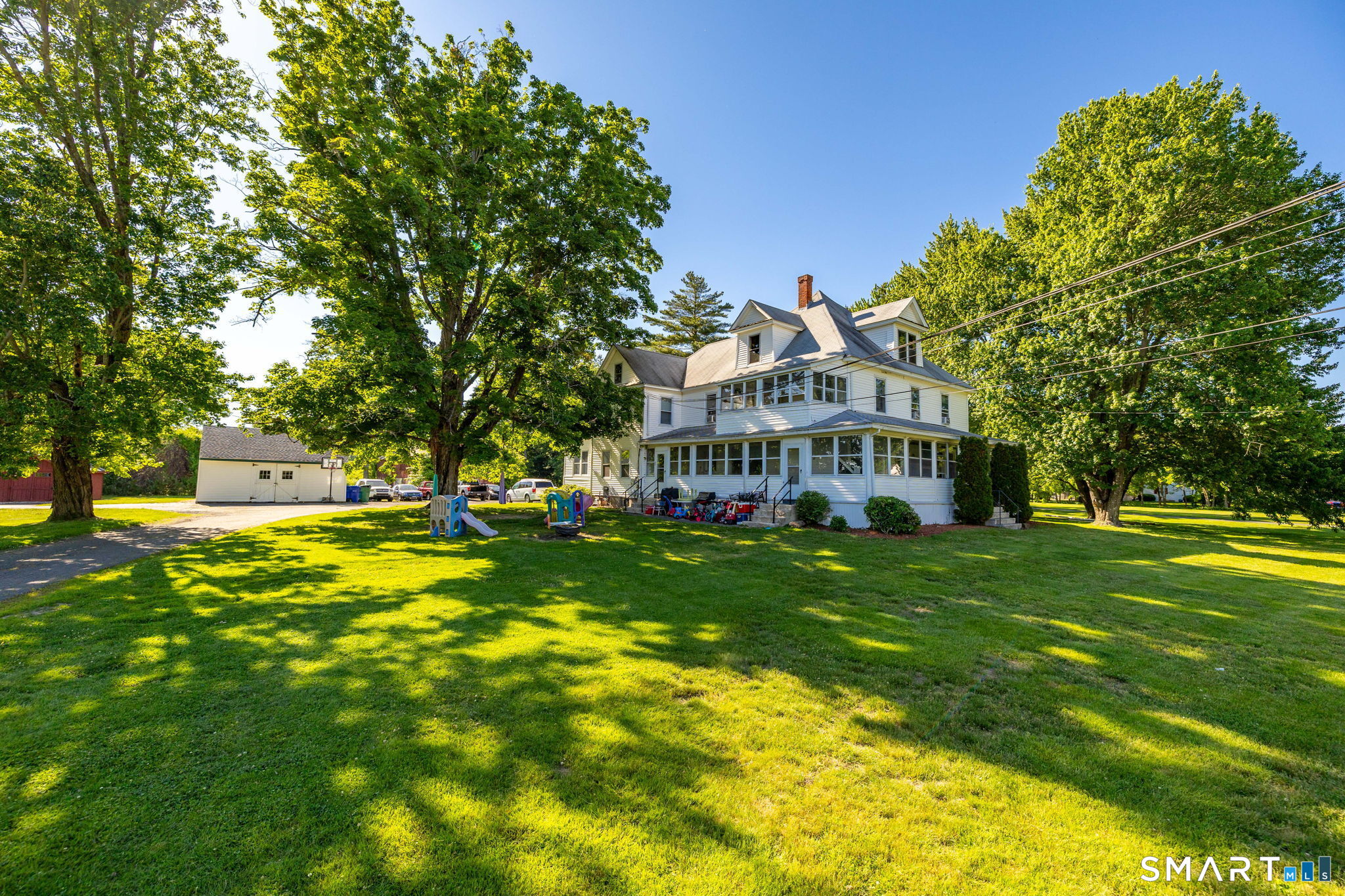 257 Tunxis Avenue