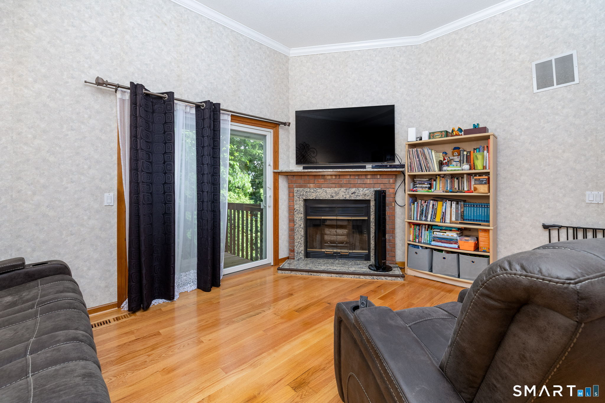 410 Farmington Avenue G6