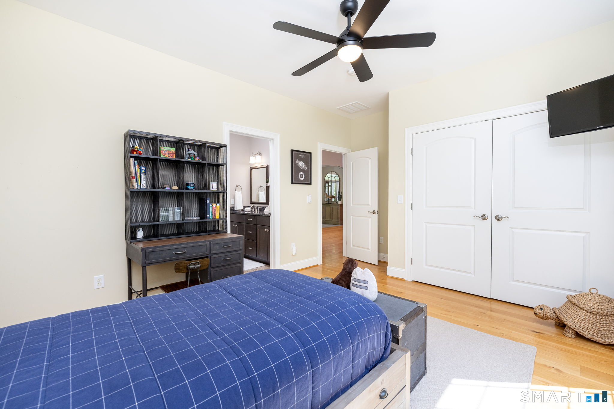 60 Buck Road
