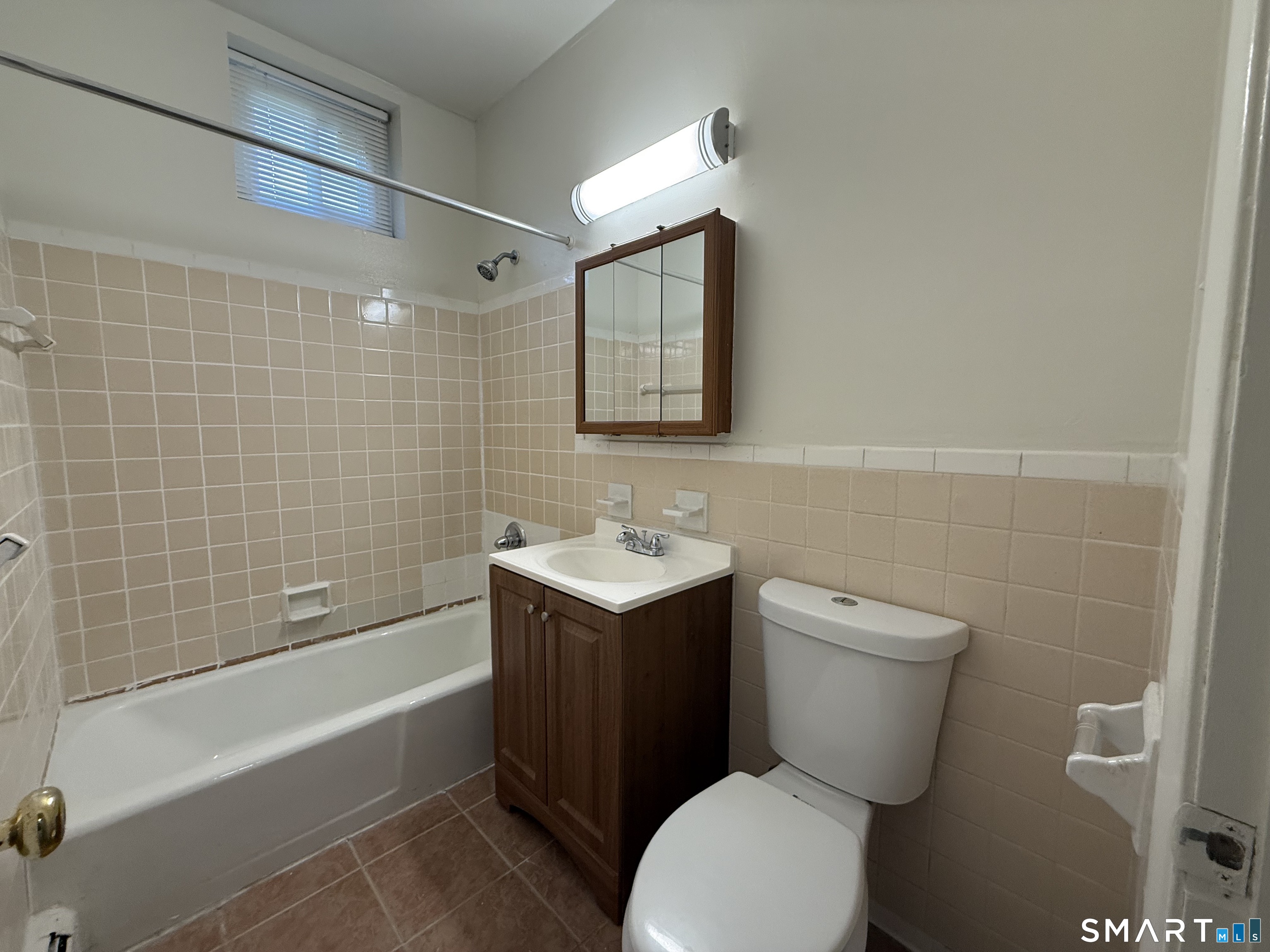 23 Oakwood Avenue AA1