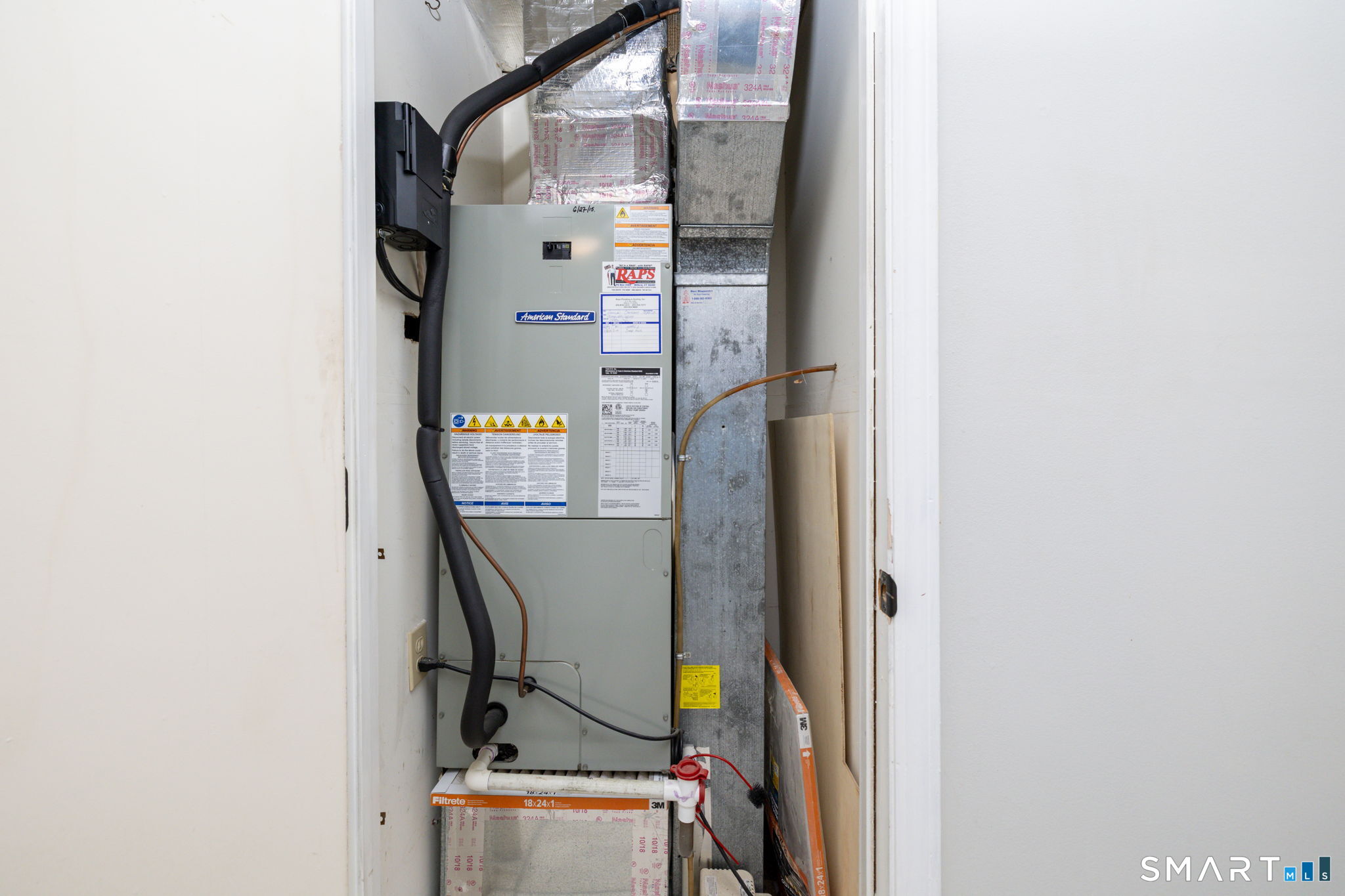 402 Mariners Walk Unit: 402