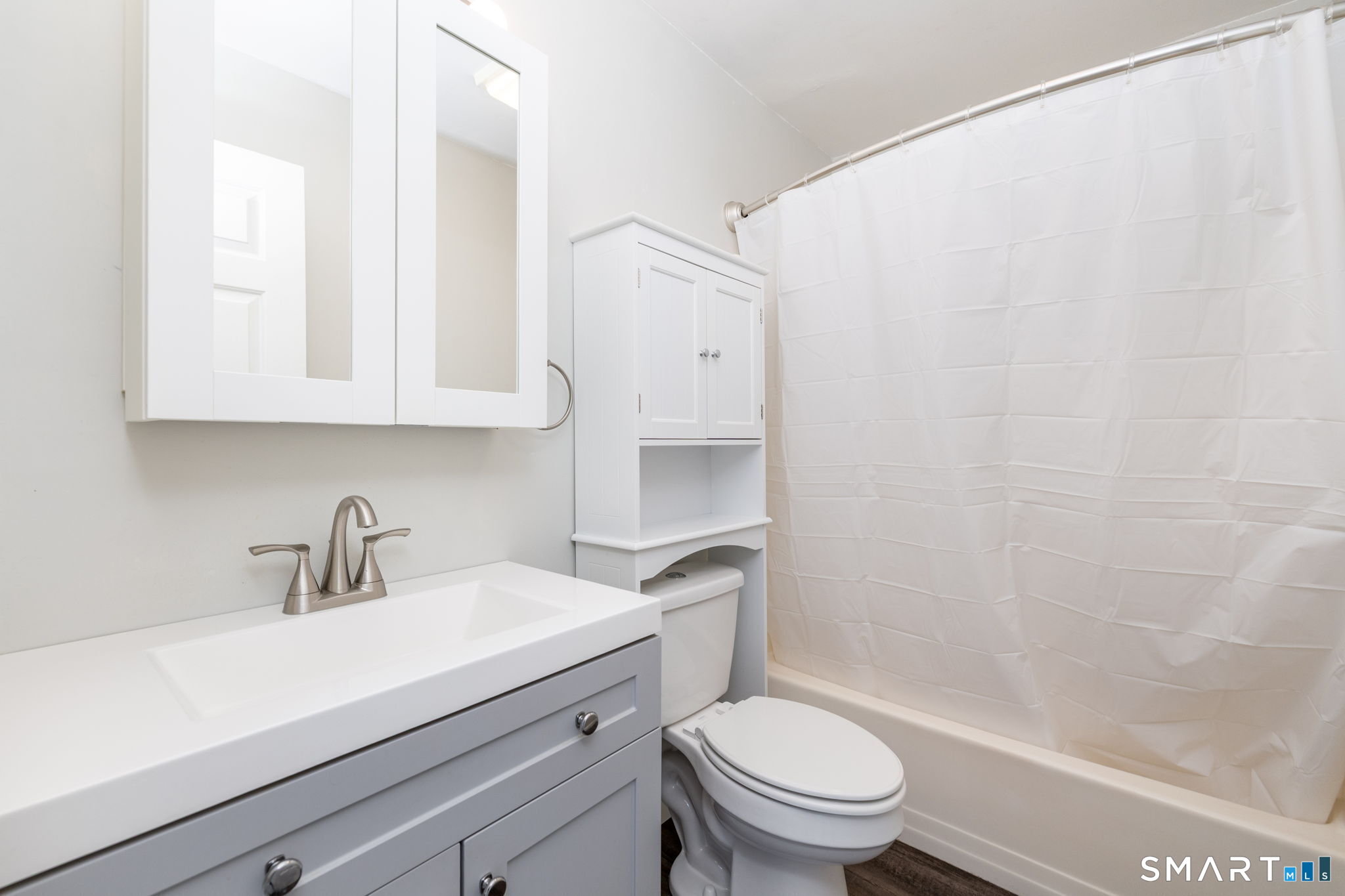 402 Mariners Walk Unit: 402