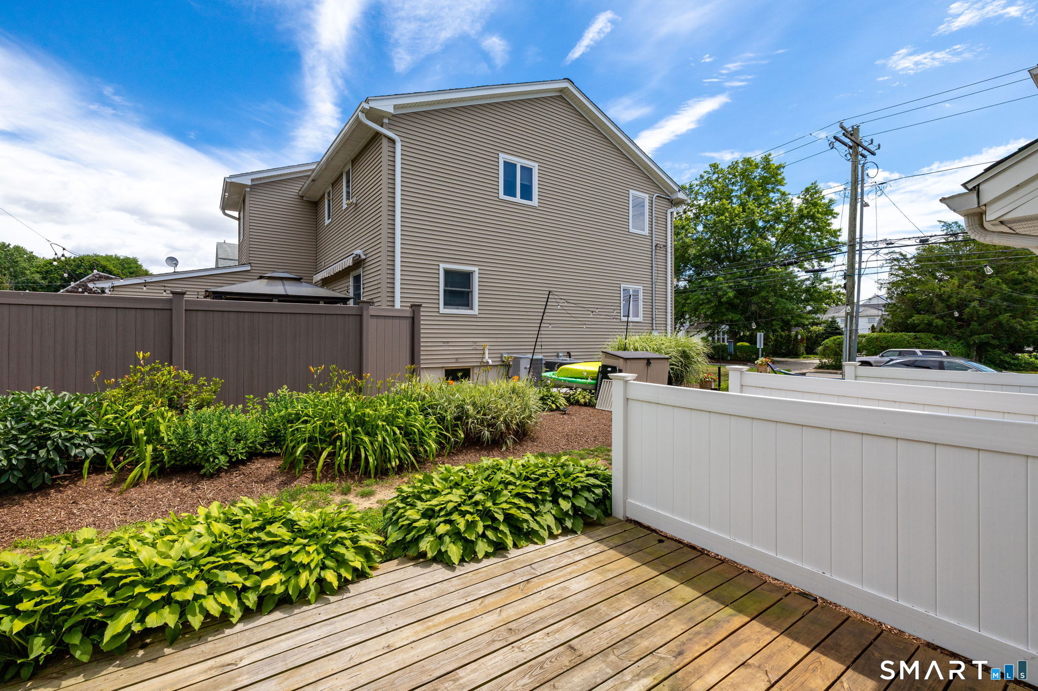 402 Mariners Walk Unit: 402