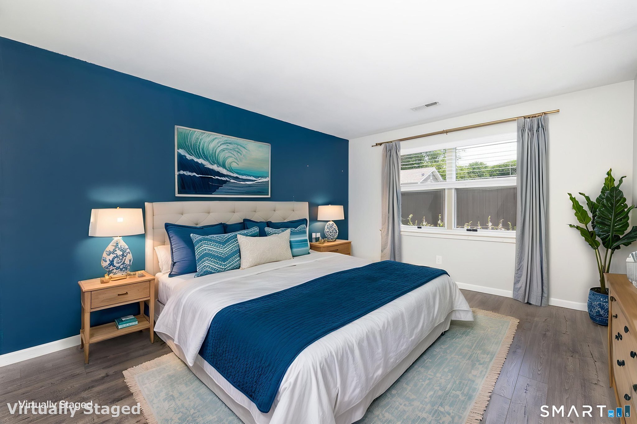 402 Mariners Walk Unit: 402