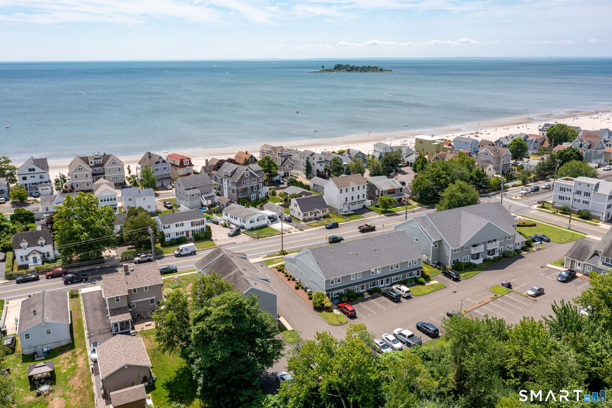 402 Mariners Walk Unit: 402