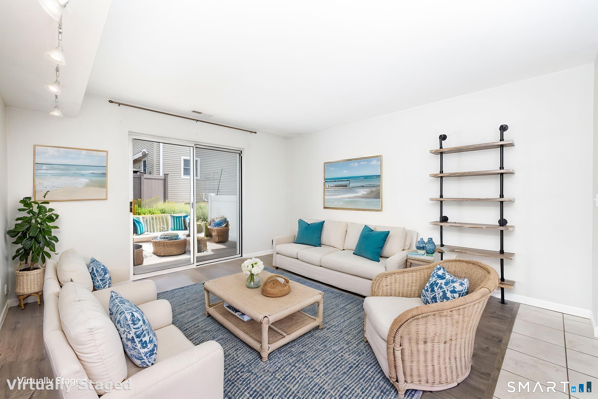 402 Mariners Walk Unit: 402