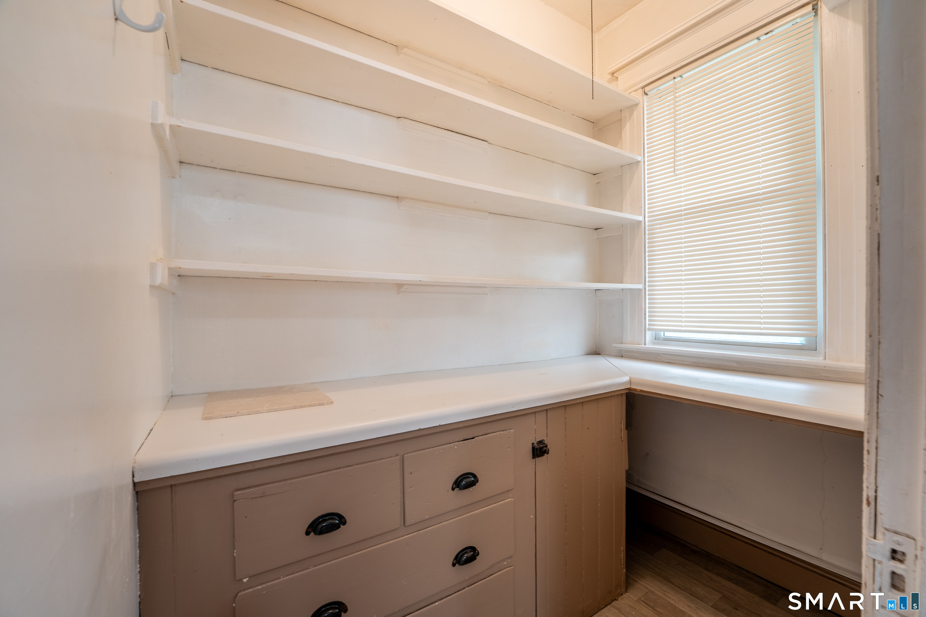 92 Fairfield Avenue Unit: 1st Floor