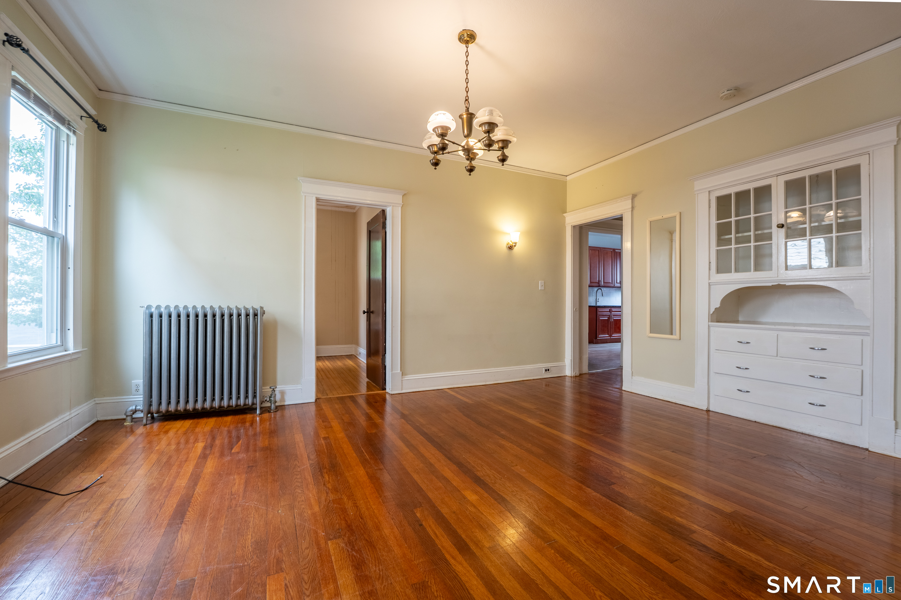 92 Fairfield Avenue Unit: 1st Floor