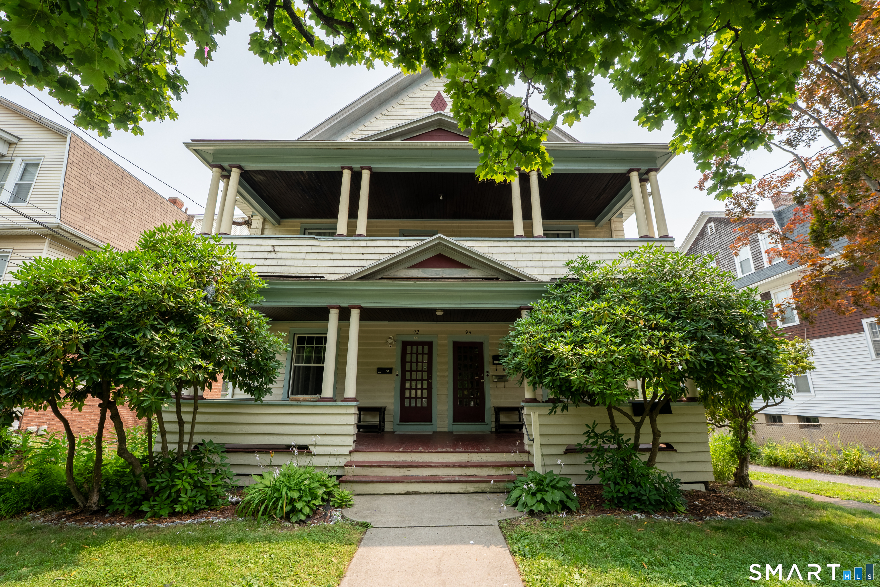92 Fairfield Avenue Unit: 1st Floor