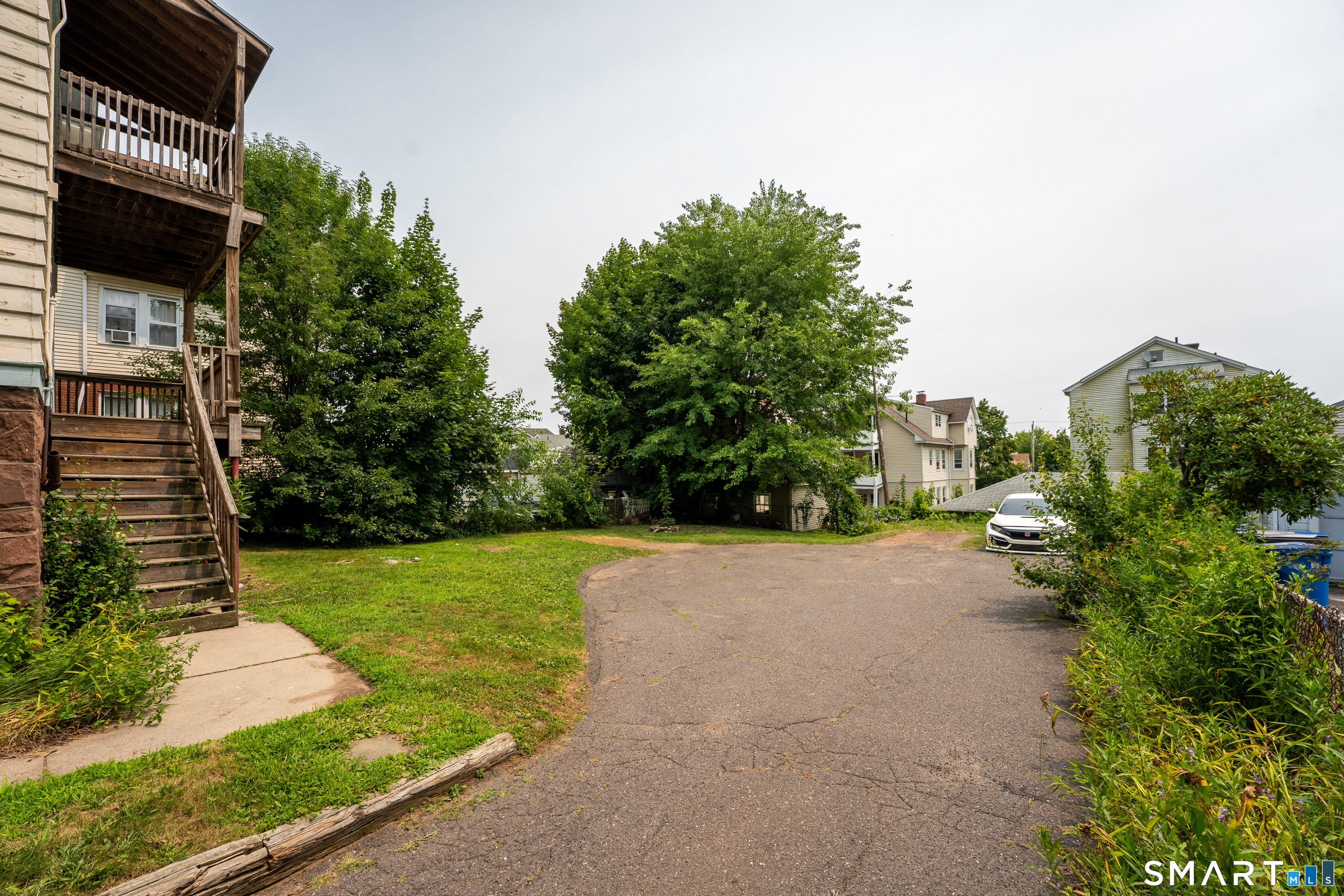 92 Fairfield Avenue Unit: 1st Floor