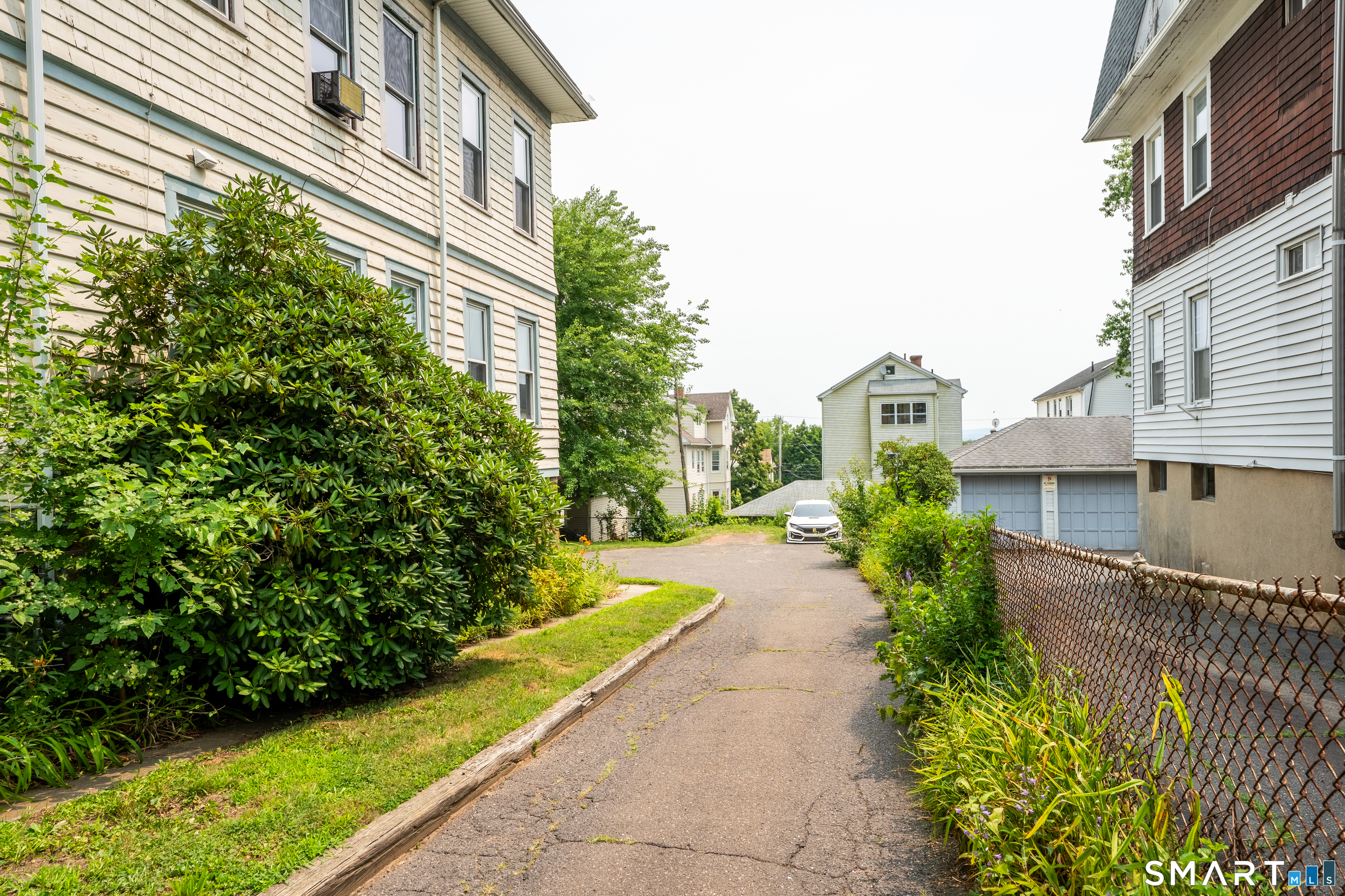 92 Fairfield Avenue Unit: 1st Floor