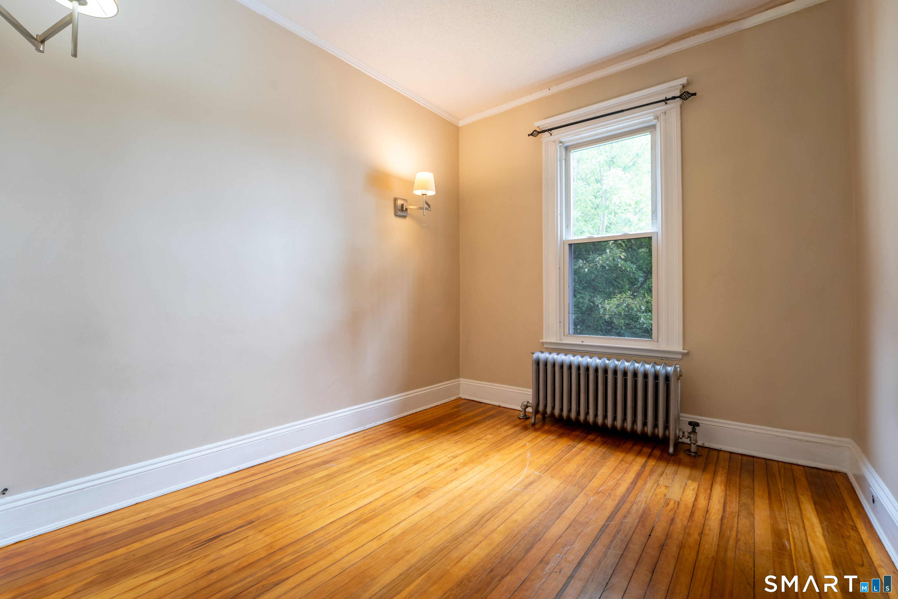 92 Fairfield Avenue Unit: 1st Floor