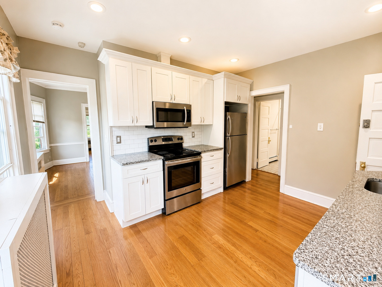 122 Dover Road Unit: 2nd Floor