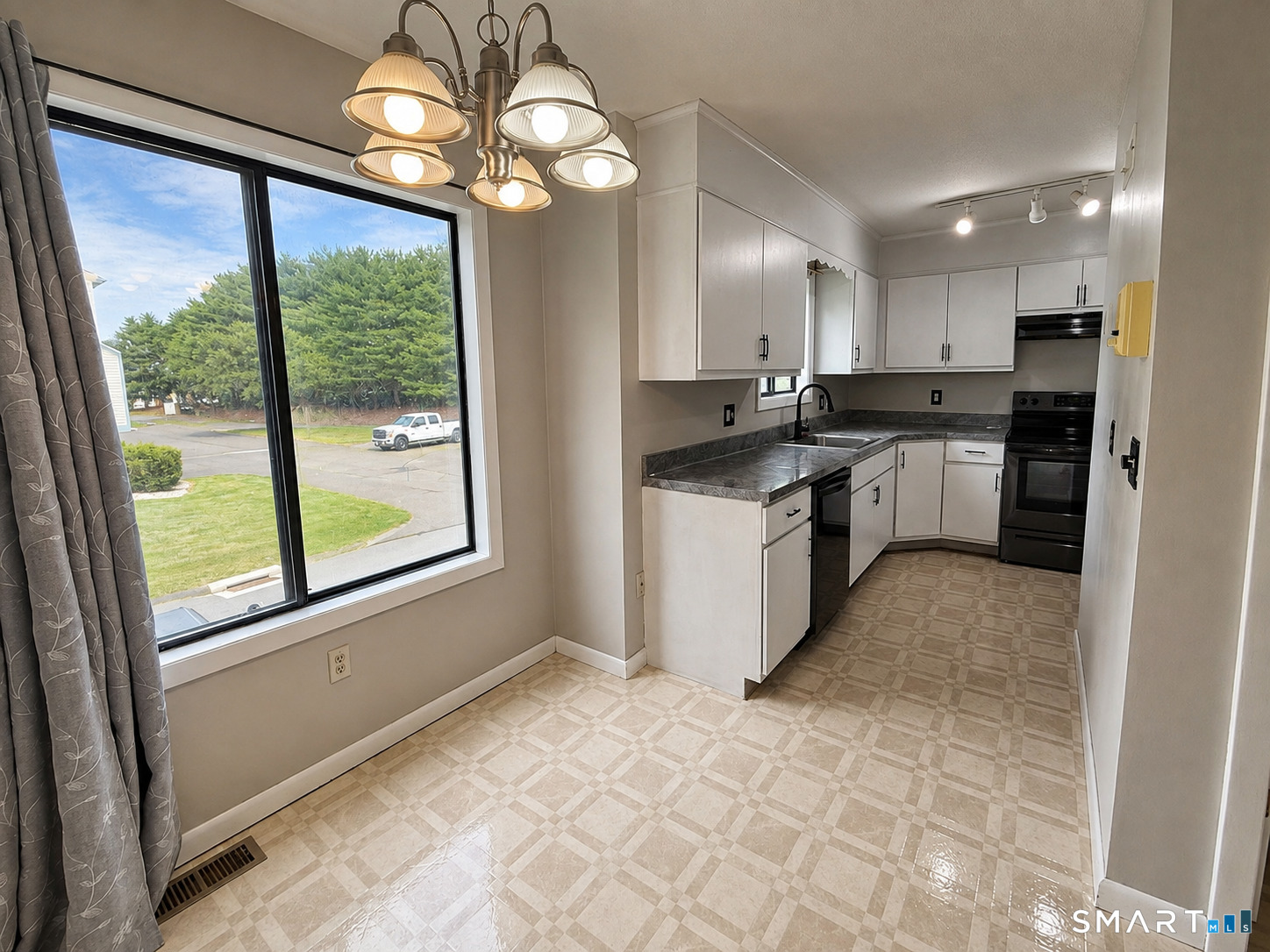 594 East Center Street Unit: H