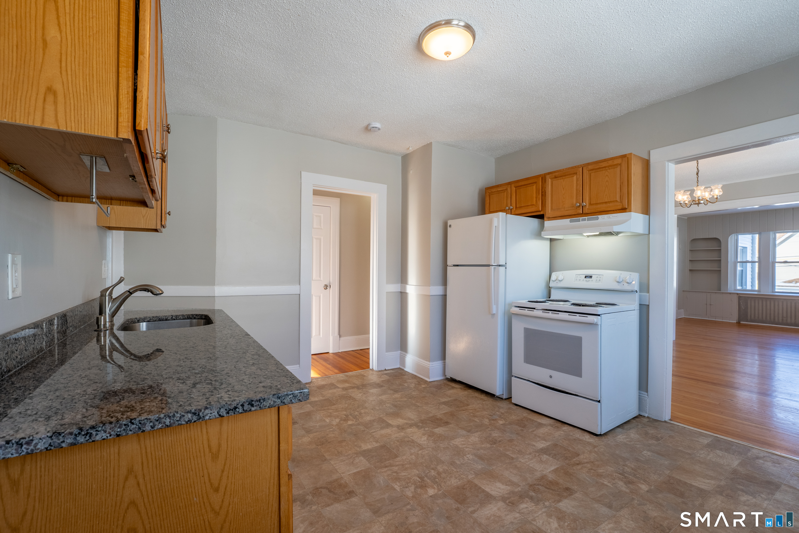 45 Boulanger Avenue Unit: 3rd Floor