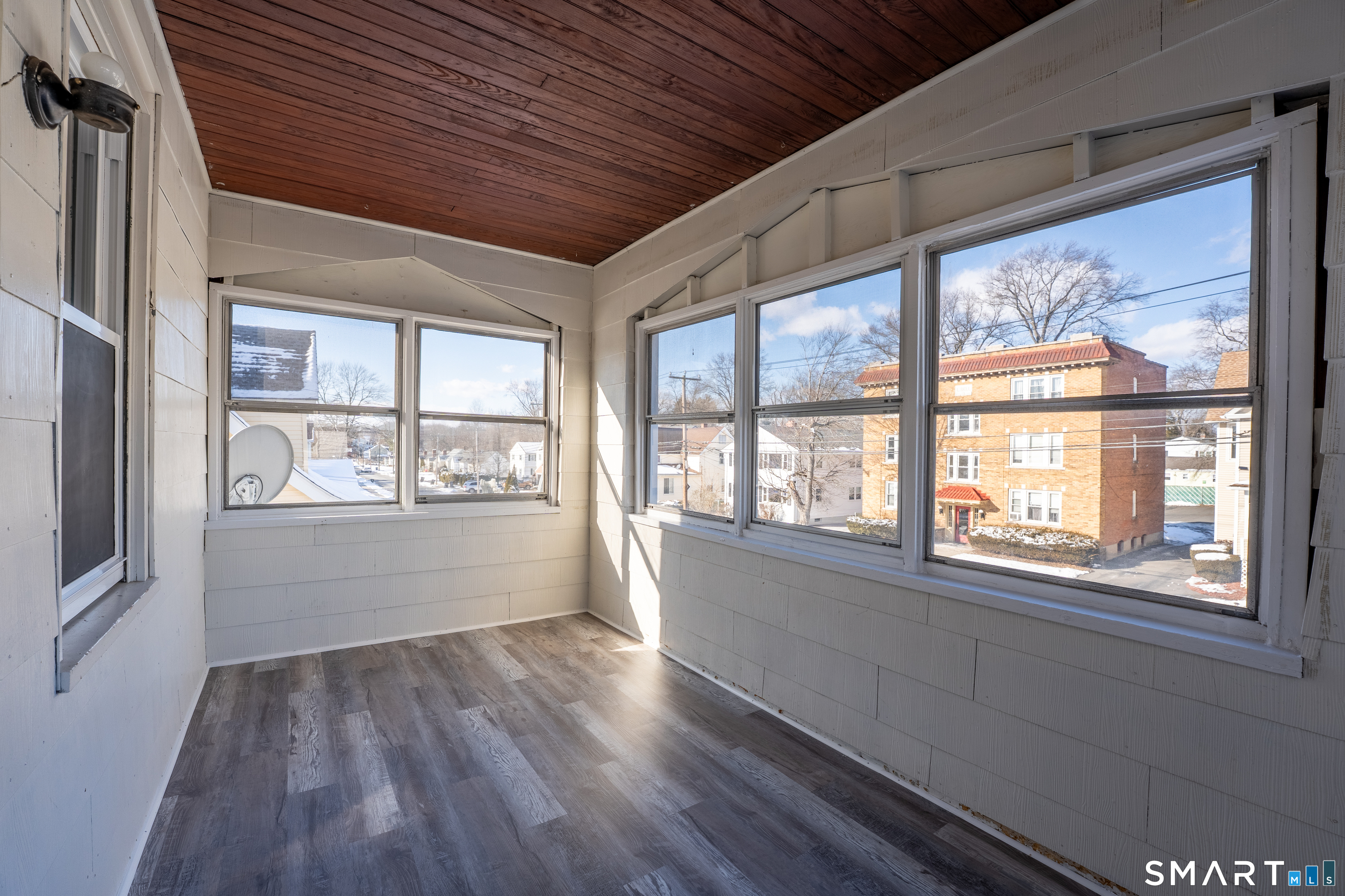 45 Boulanger Avenue Unit: 3rd Floor