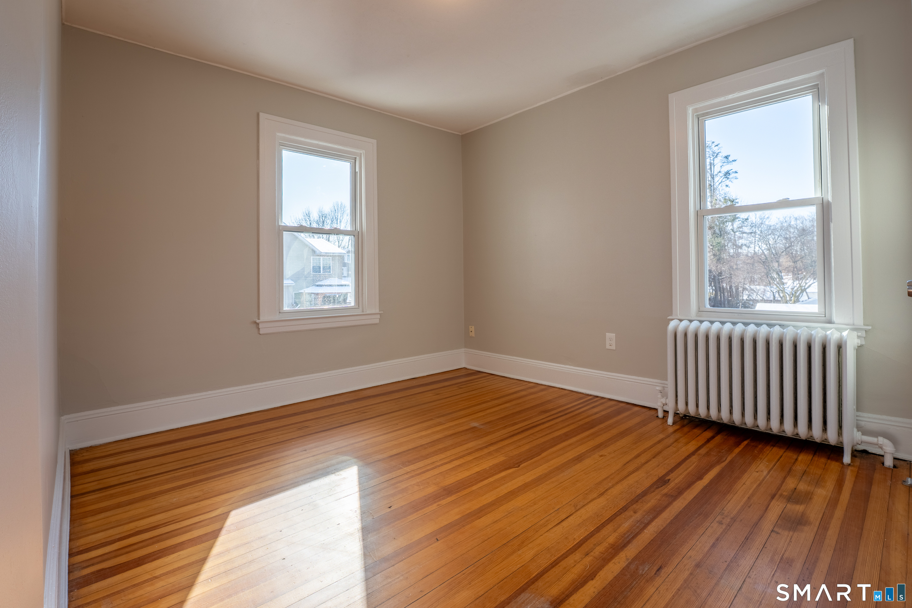 45 Boulanger Avenue Unit: 3rd Floor