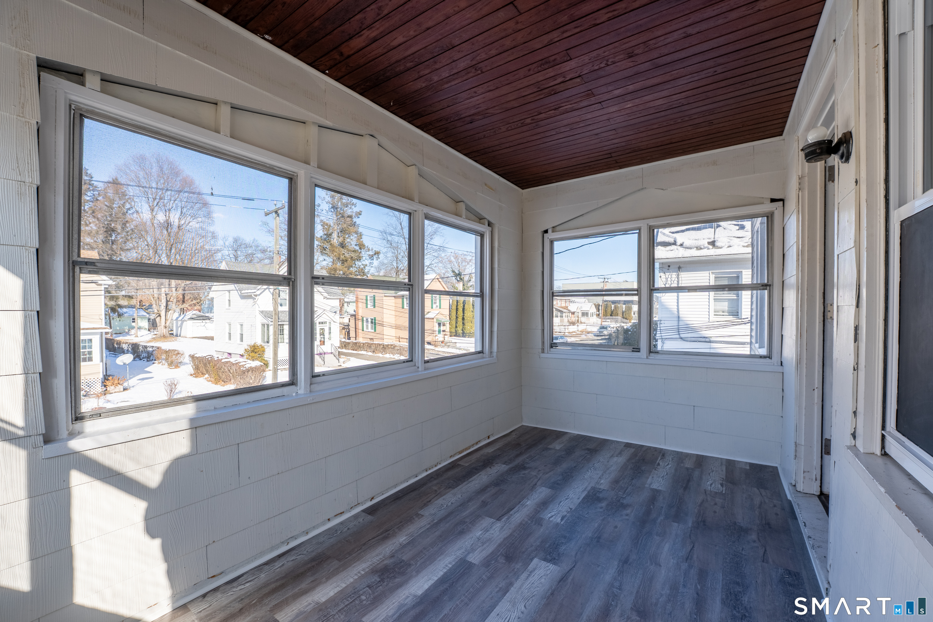 45 Boulanger Avenue Unit: 3rd Floor