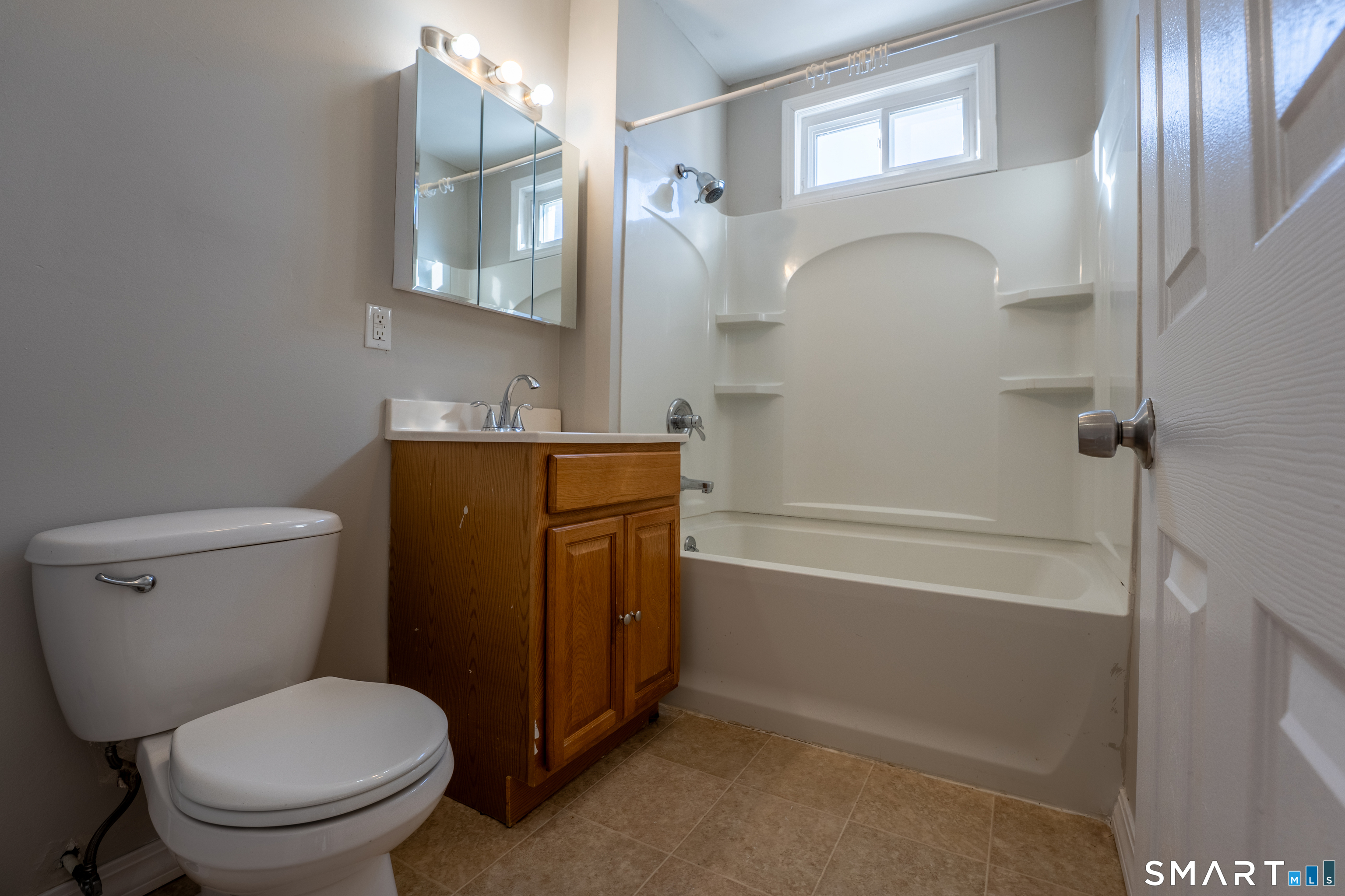 45 Boulanger Avenue Unit: 3rd Floor