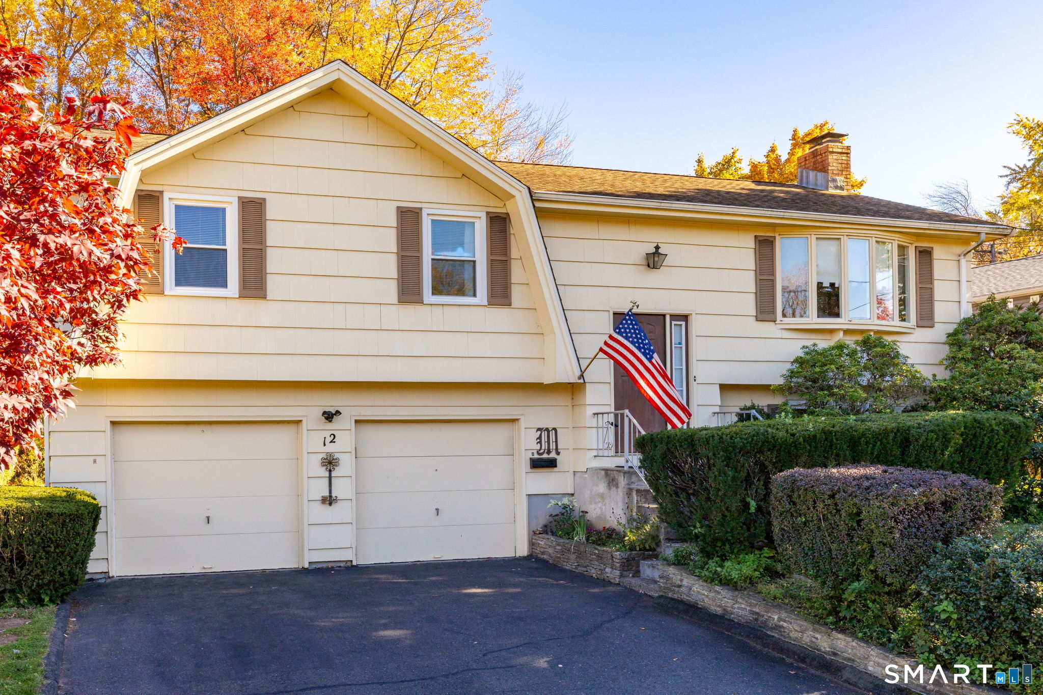 12 Nathan Hale Drive