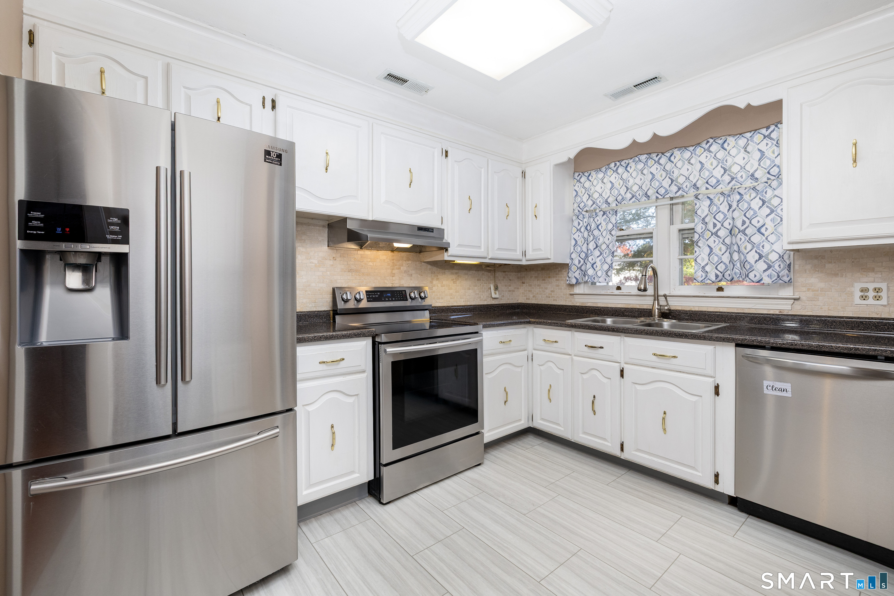 87 Selden Hill Drive