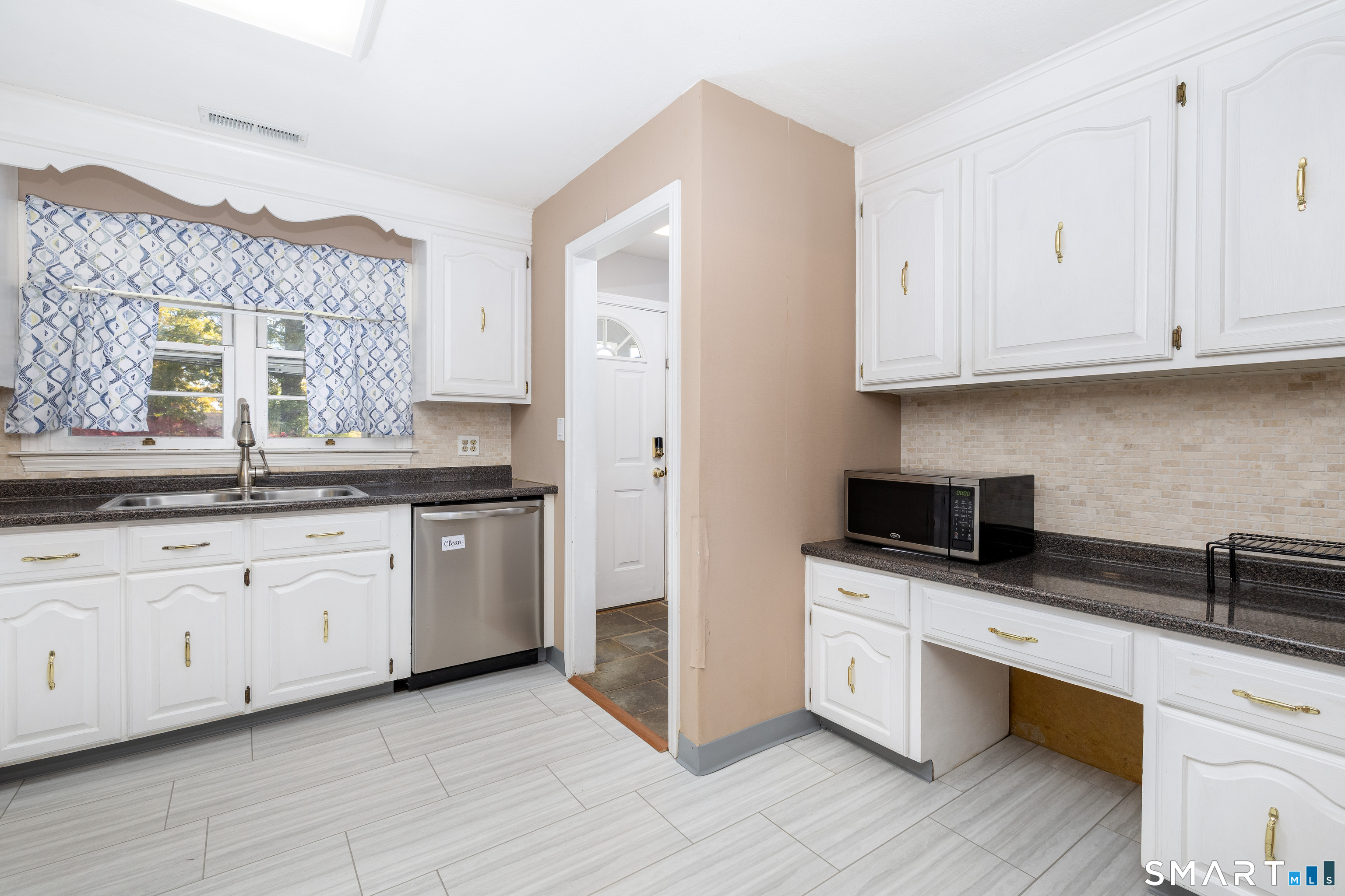 87 Selden Hill Drive