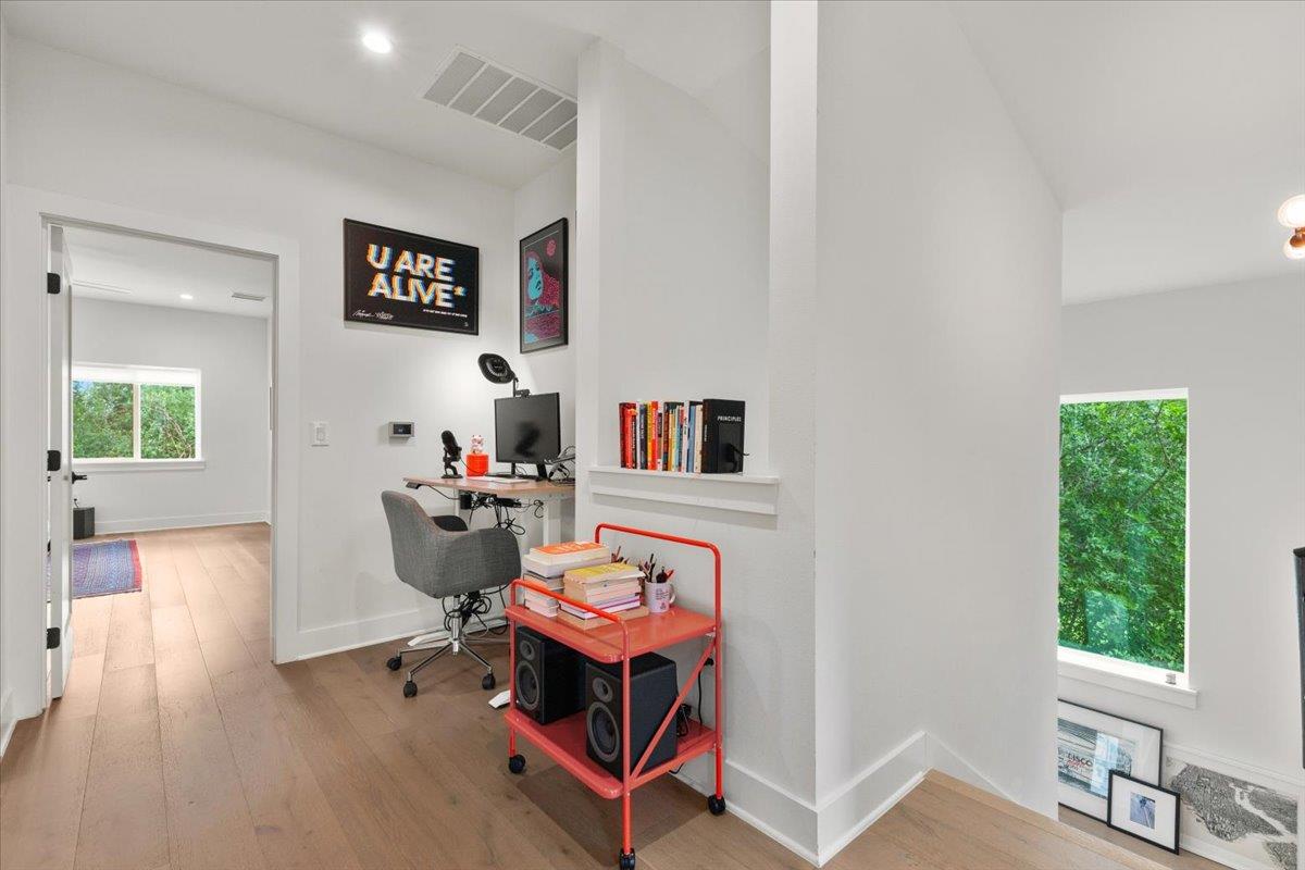 1404 E M Franklin Ave # 1